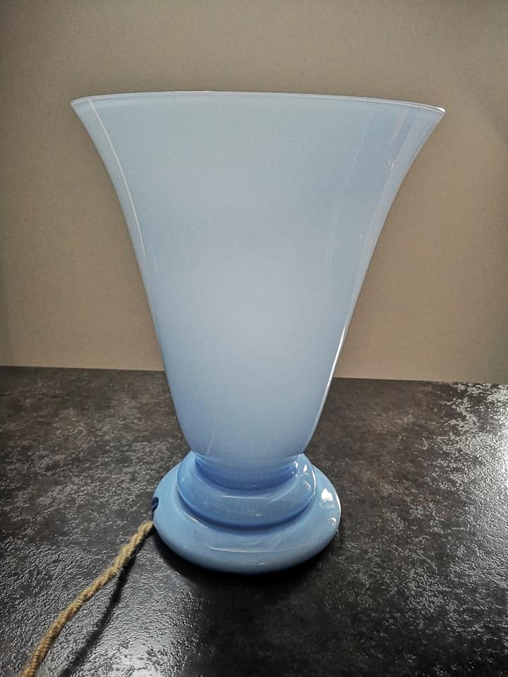 Antique table lamp signed in opaline 1930 Art Deco