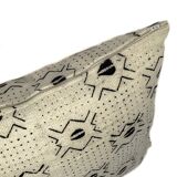 Cousin cover in pure bogolan from mali