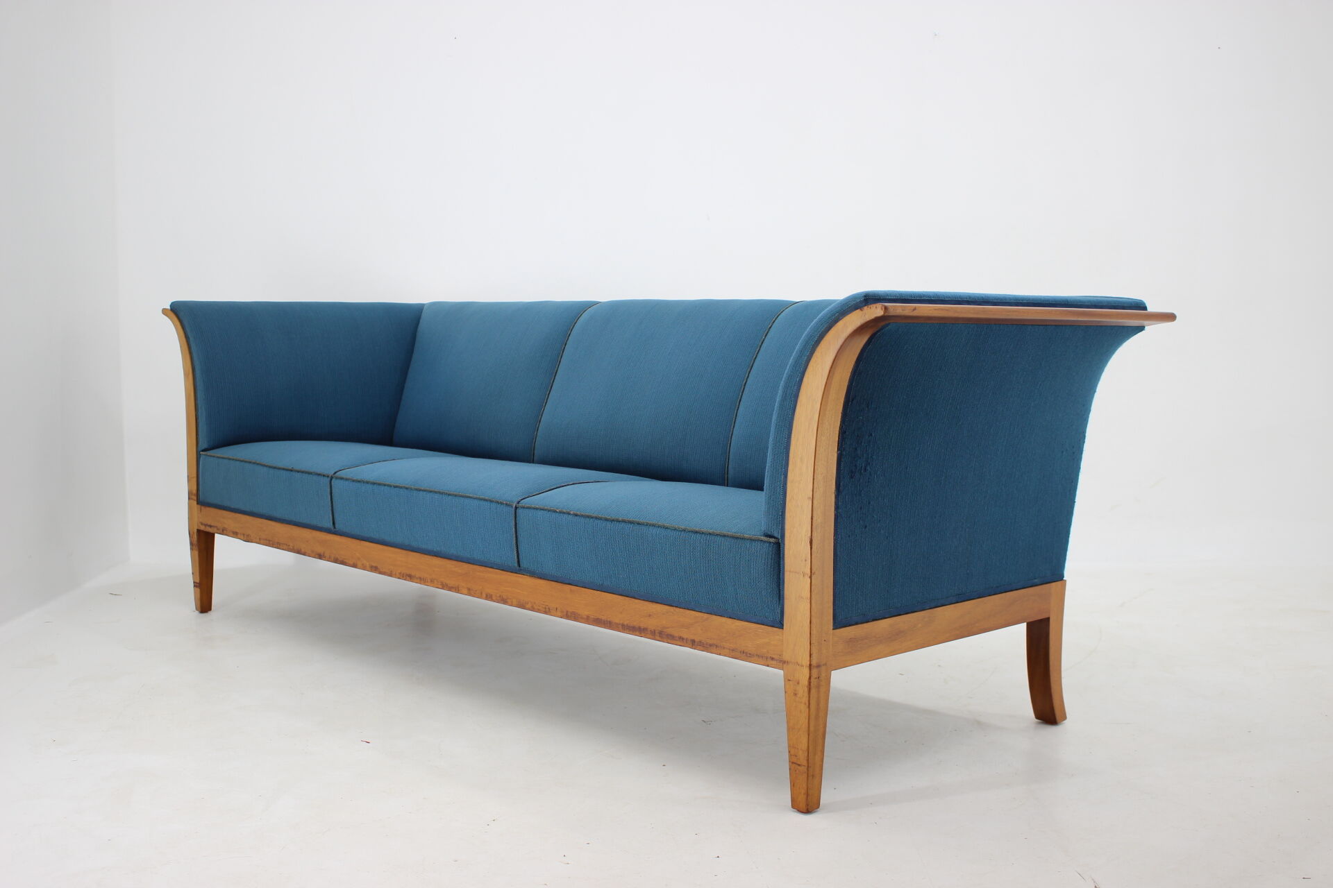 1940s Frits Henningsen mahogany three-seat sofa, Denmark
