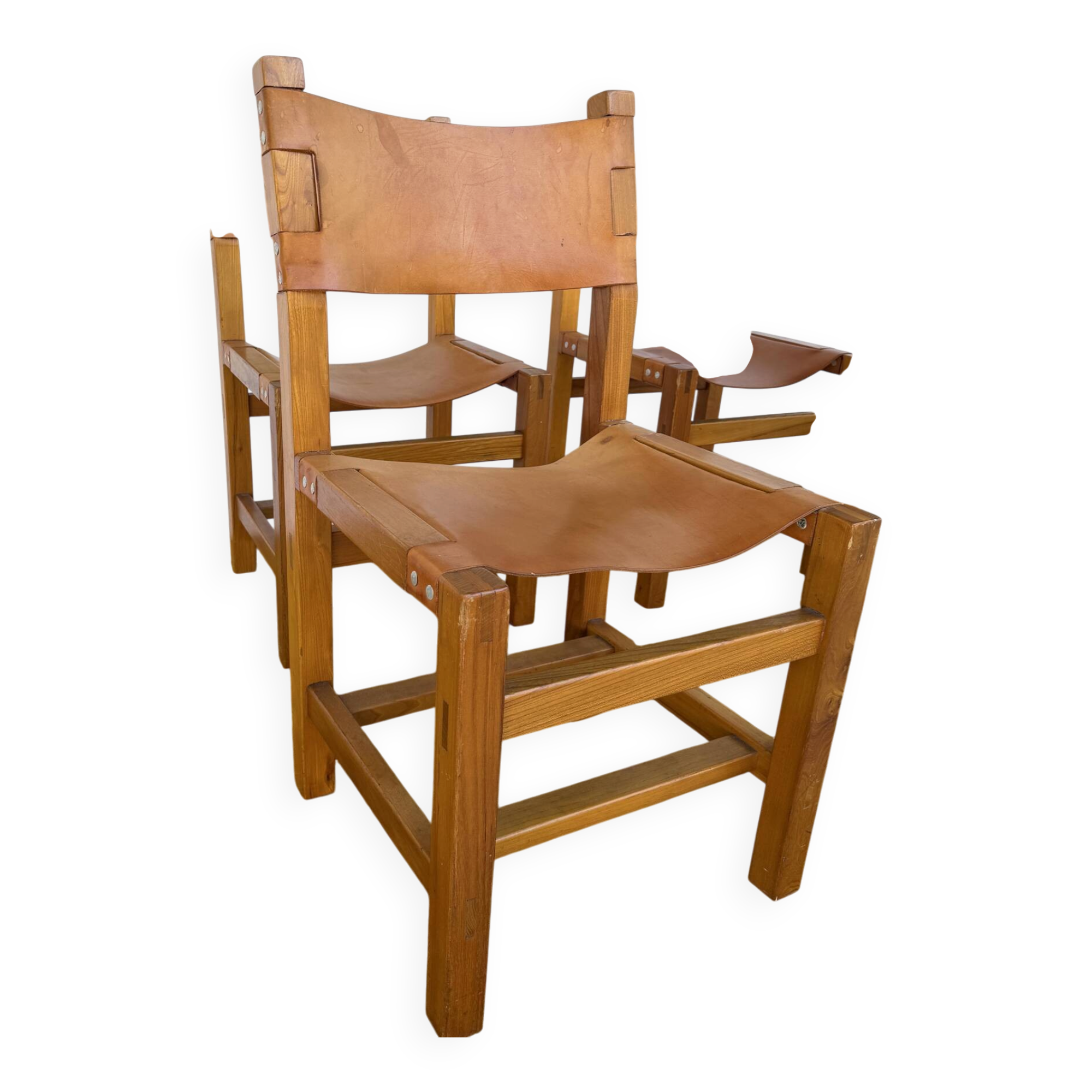 Set of 4 chairs Maison Regain in leather and solid elm.
