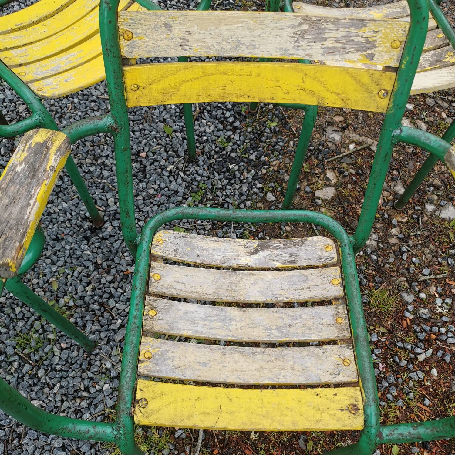 Set of 4 metal bistro chairs tolix style