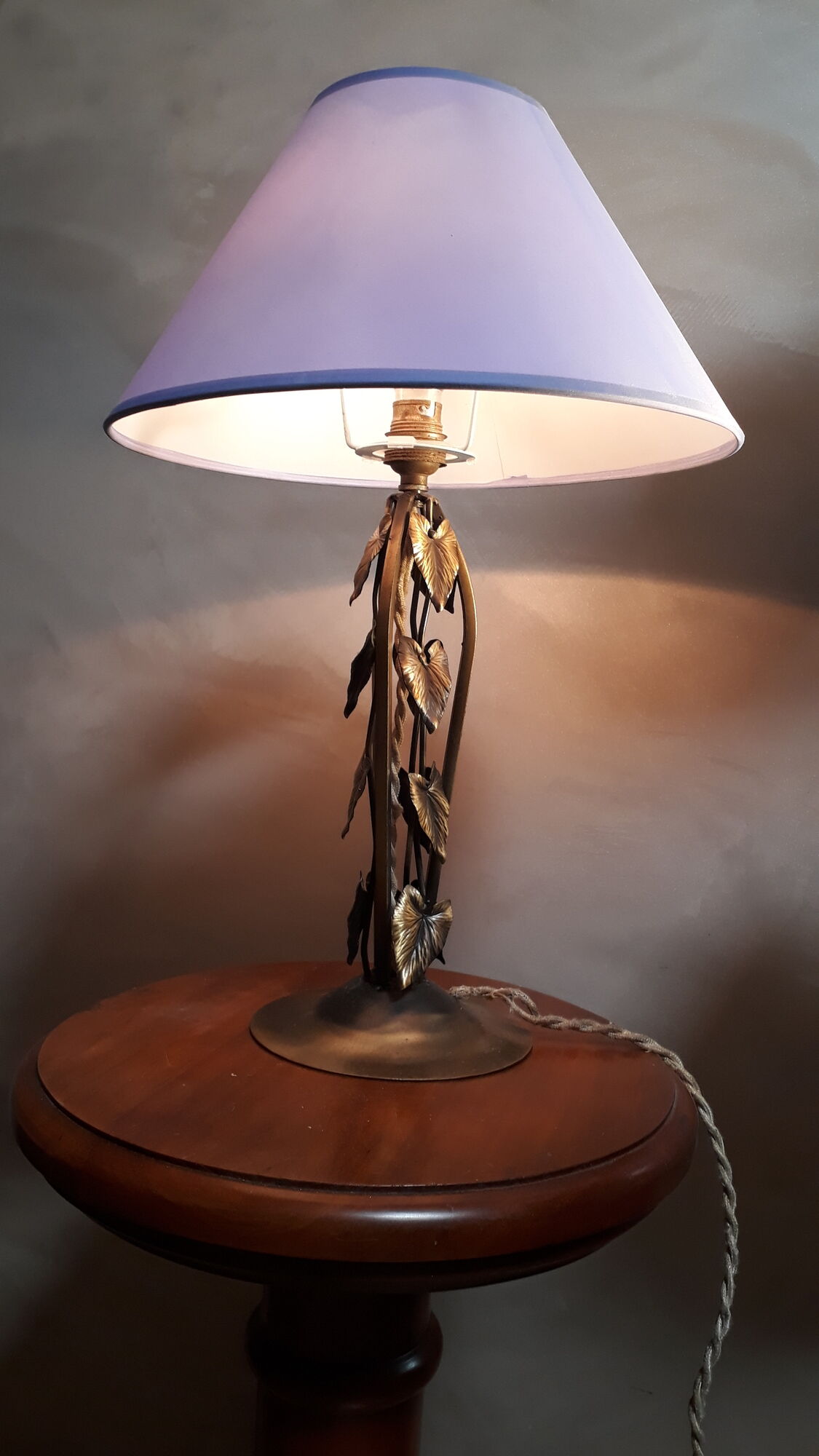 Iron-style lamp with bronze patina