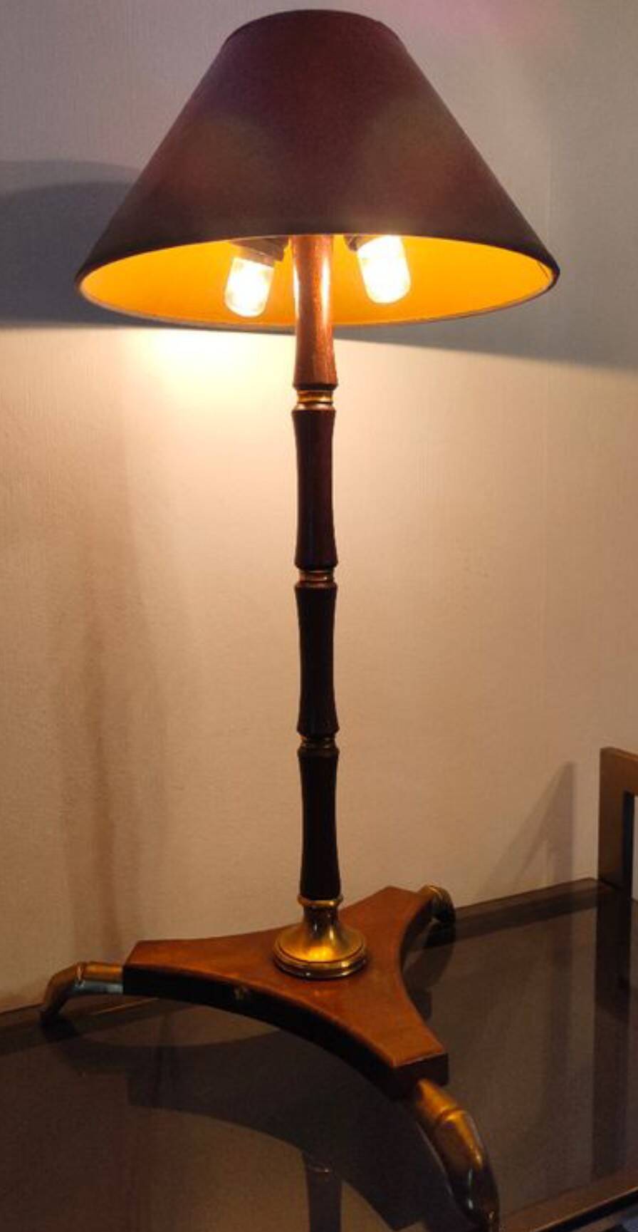 Modernist art deco lamp 1950 wood and brass signed France Paris