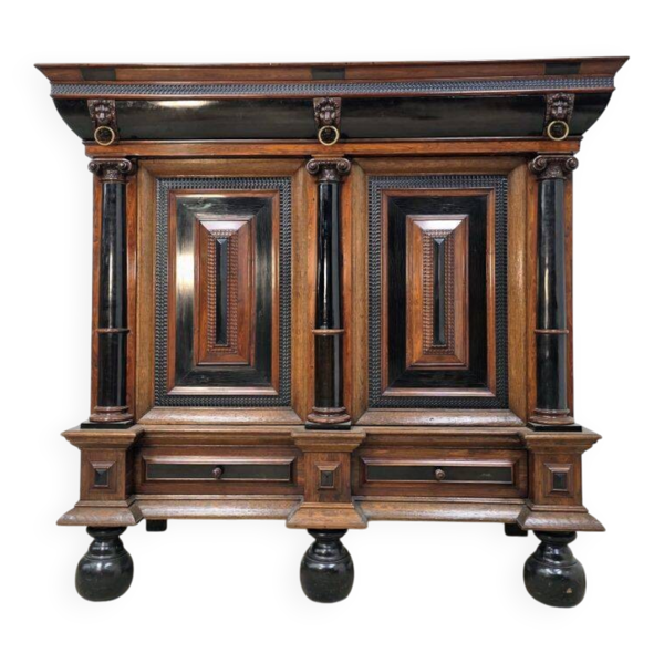 Belle armoire hollandaise du 17ème siècle en marqueterie de palissandre et ébène