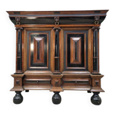 Belle armoire hollandaise du 17ème siècle en marqueterie de palissandre et ébène