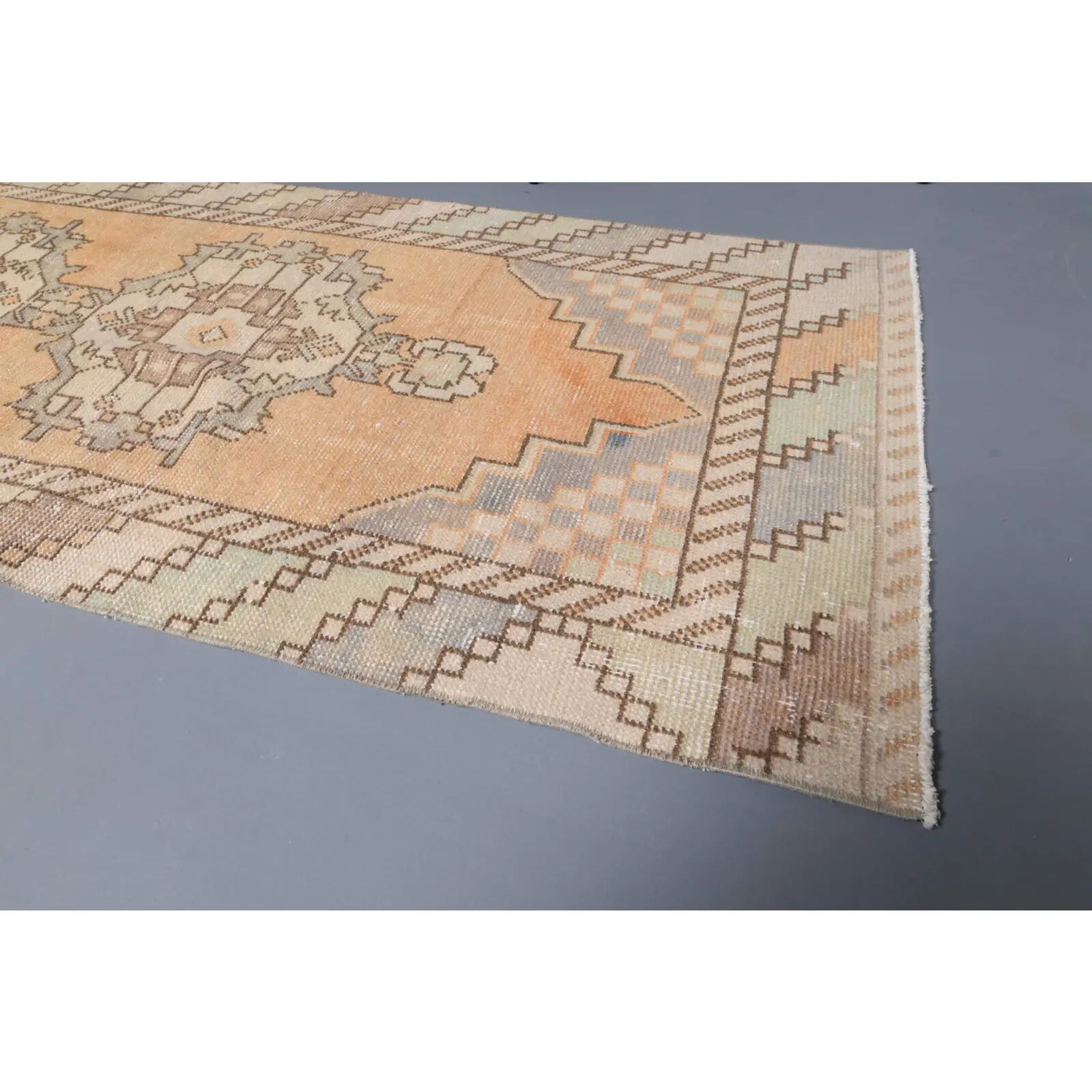Tapis de couloir vintage turc Oushak fait main en laine et coton orange
