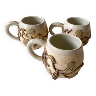 3 stoneware mugs