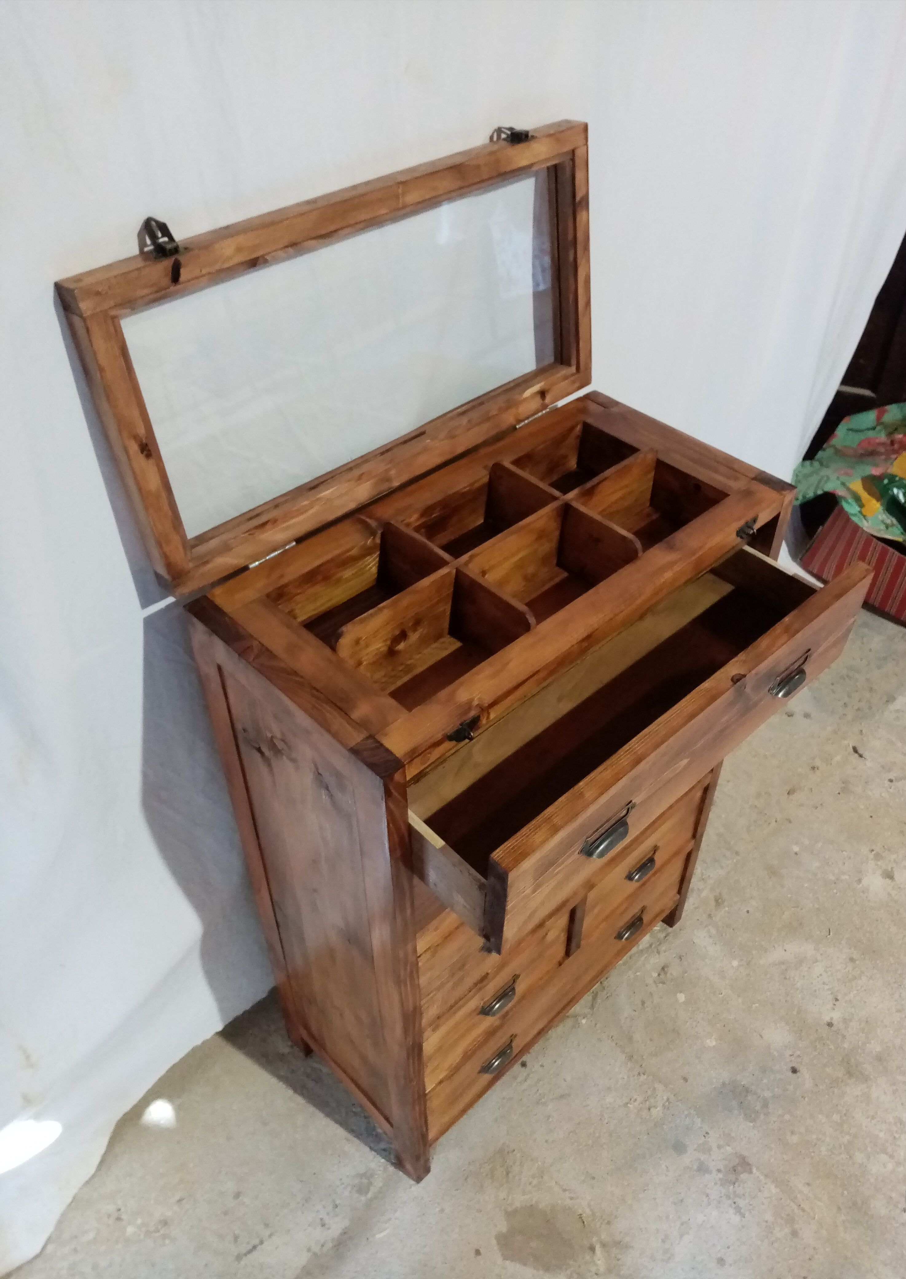Meuble de bijoutier