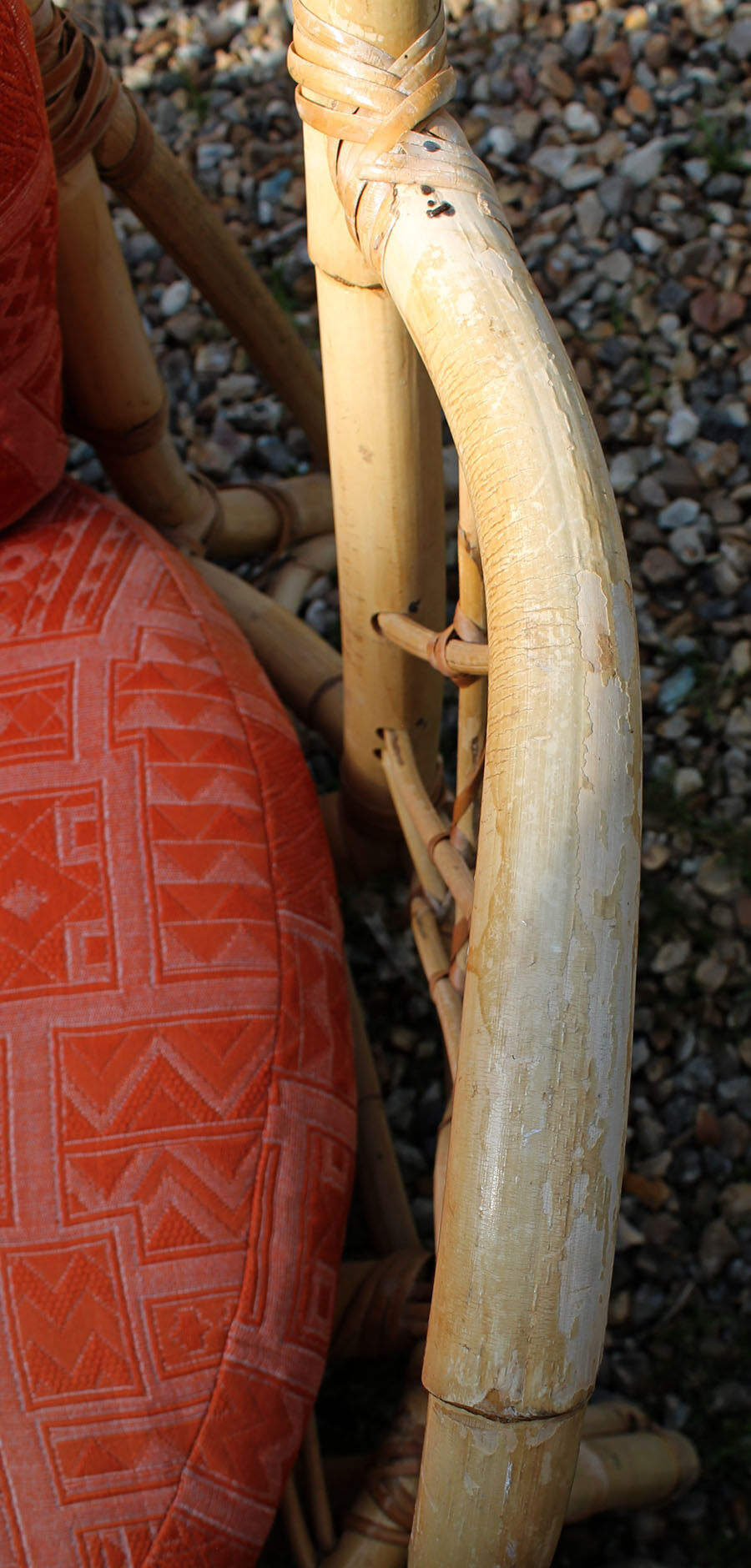 Lounge in rattan and bamboo