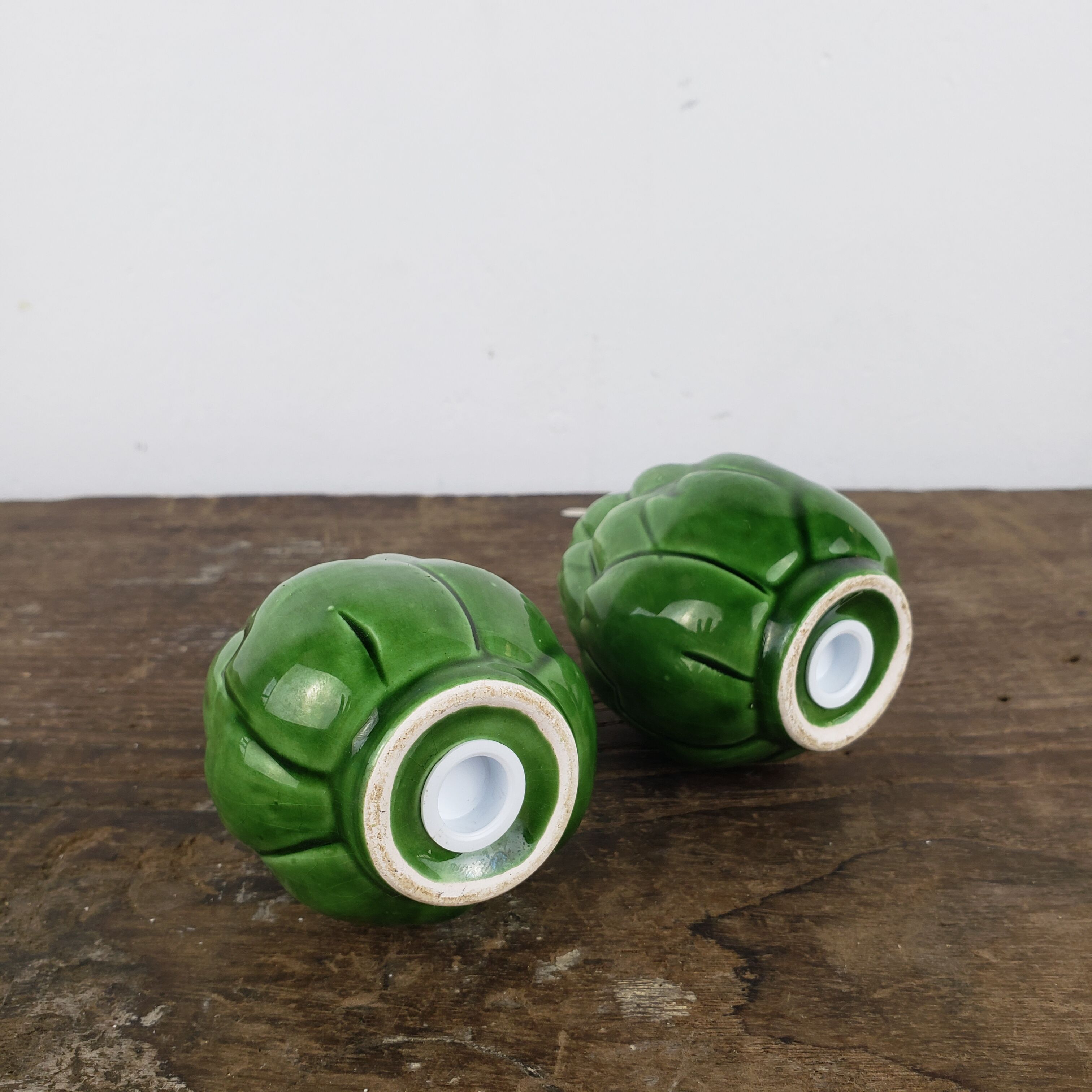 Salt shaker & pepper slurry artichoke