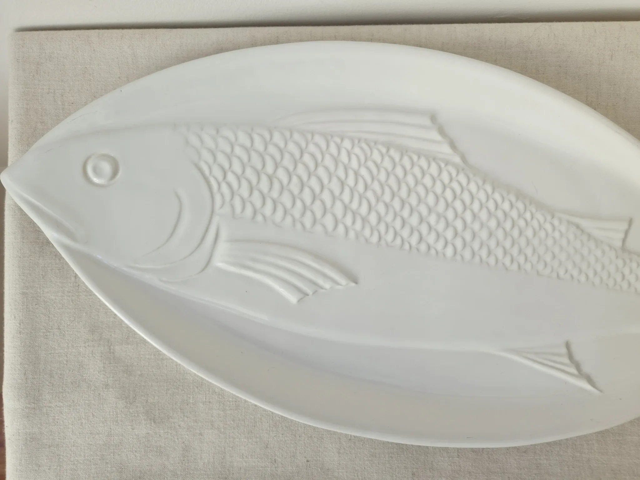 Large vintage ceramic plate "Fish" from Portugal -