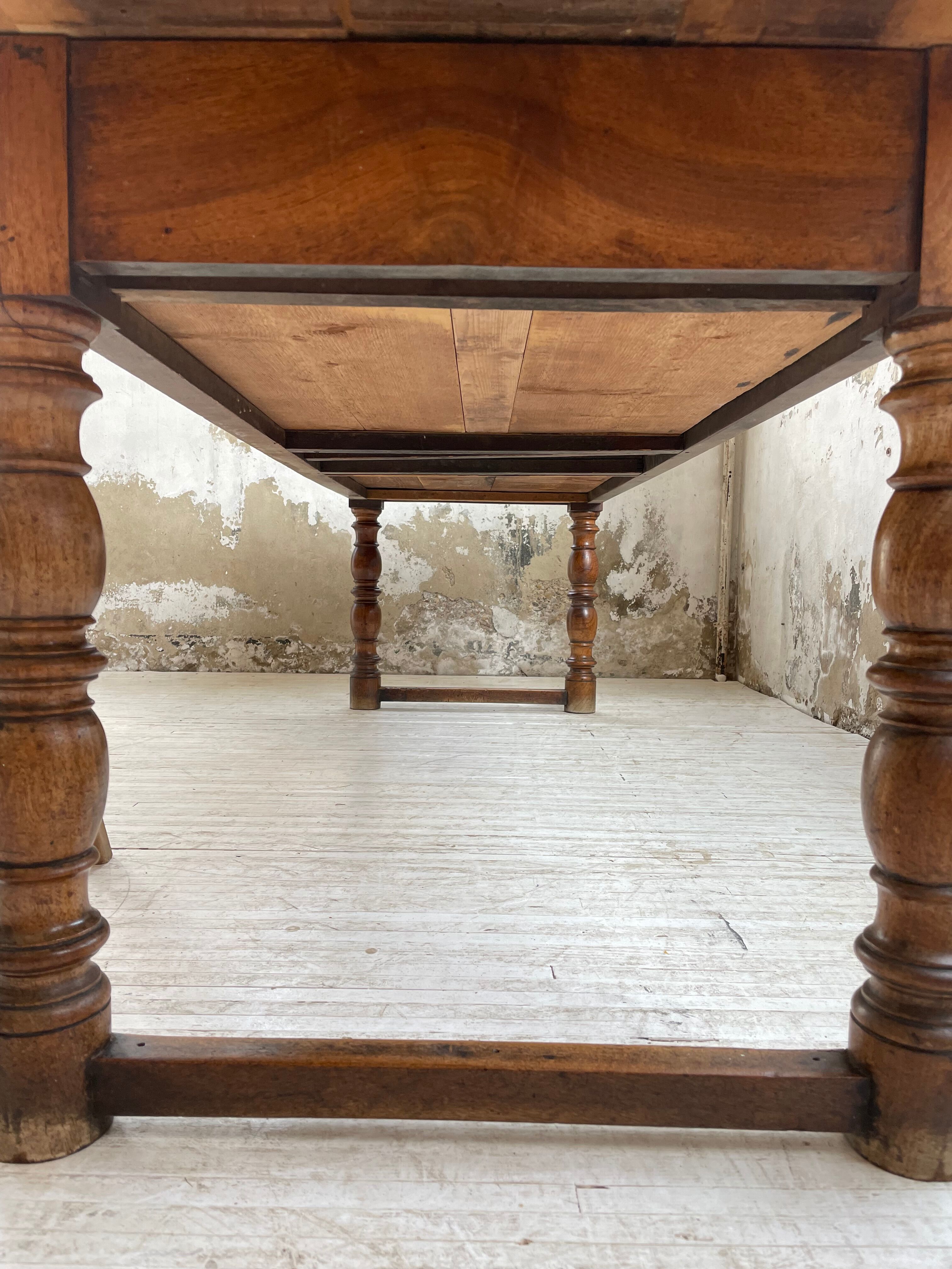 Table of draper firm walnut 260cm
