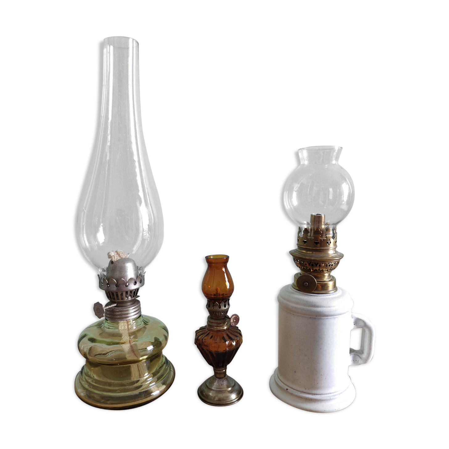 Set of oil lamps