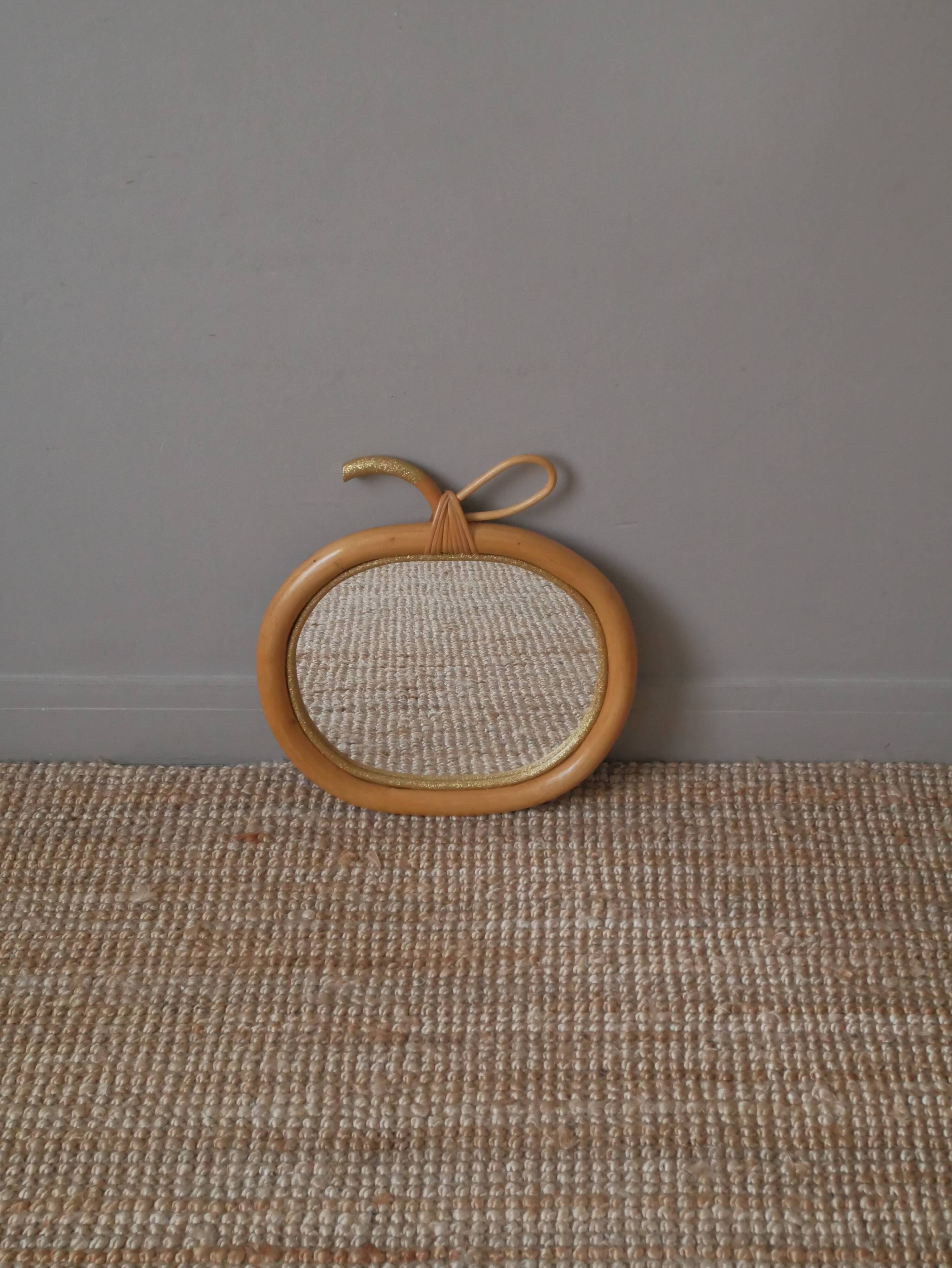 Apple mirror in rattan bamboo wicker vintage decorative object for children golden glitter