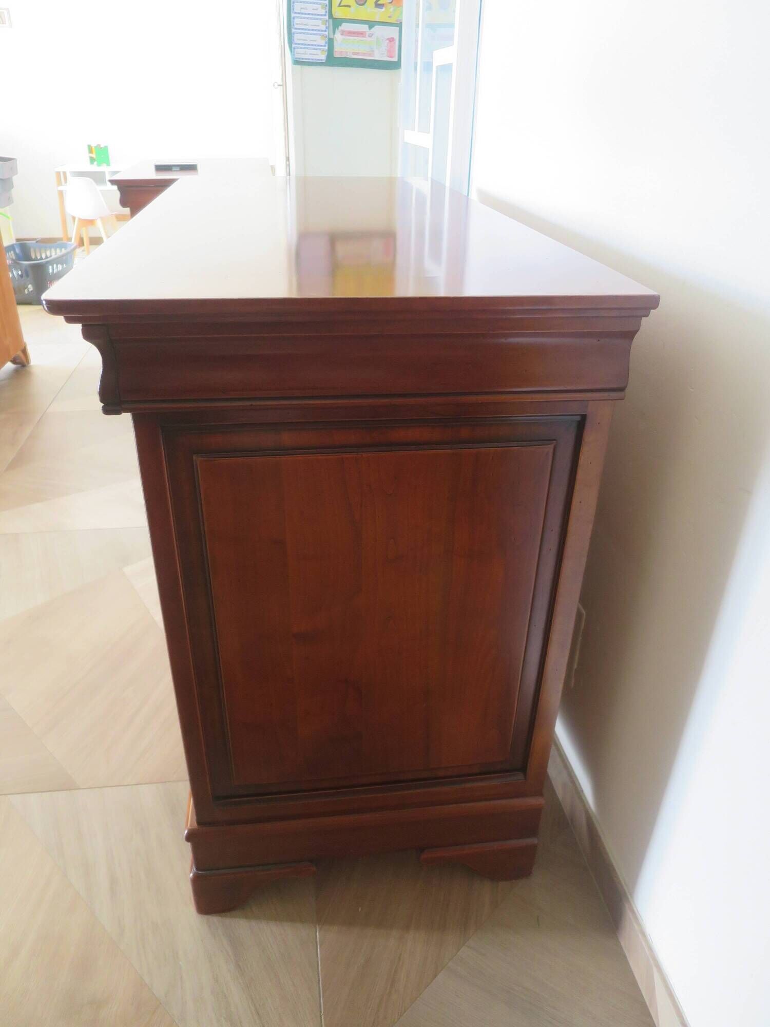 large curved chest of drawers - solid wood - cherry - 4 drawers - Louis Philippe