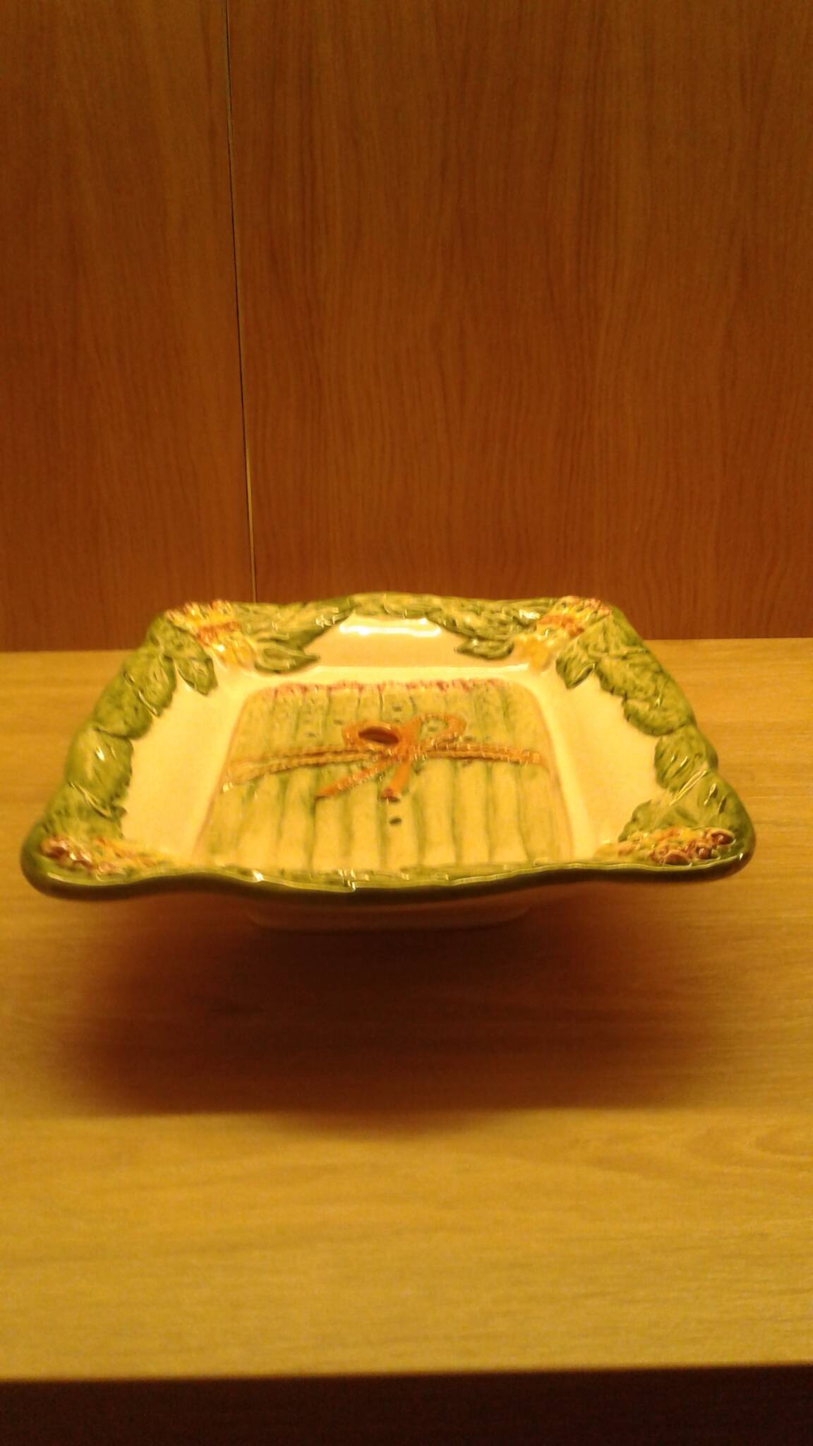 Slip dish