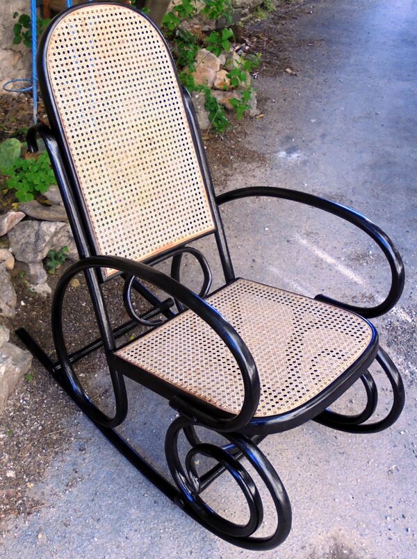 Rocking chair bois courbé