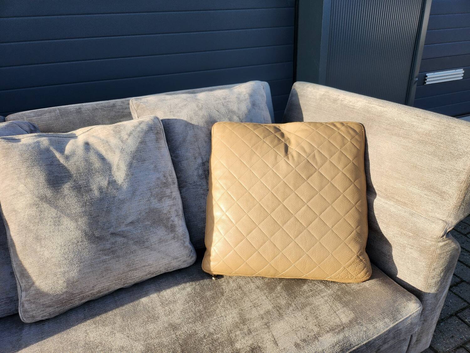 Minotti Collar sofa by Rodolfo Dordoni