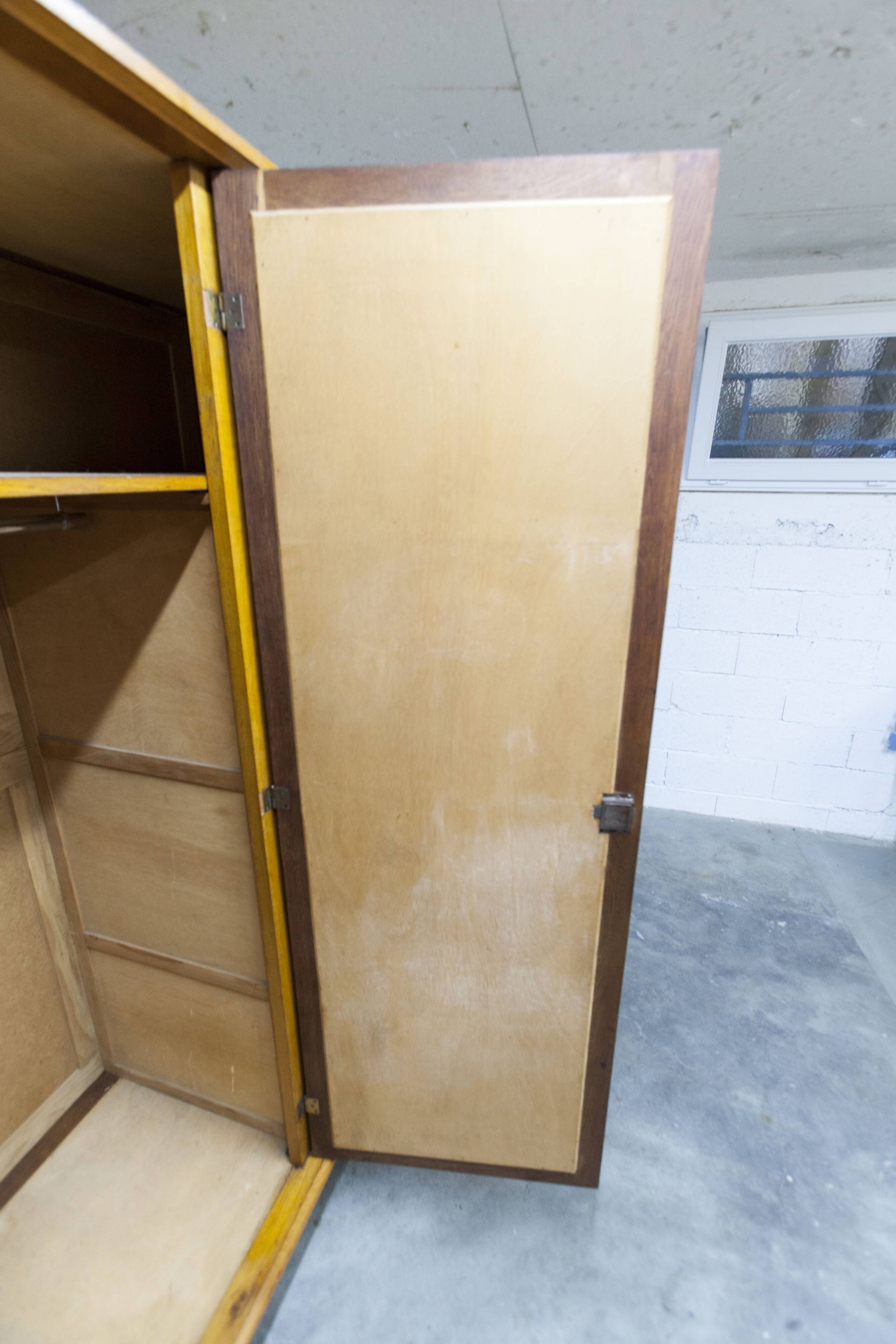 French wardrobe with tapered legs, 3 doors, 120cm hanging rail, new.