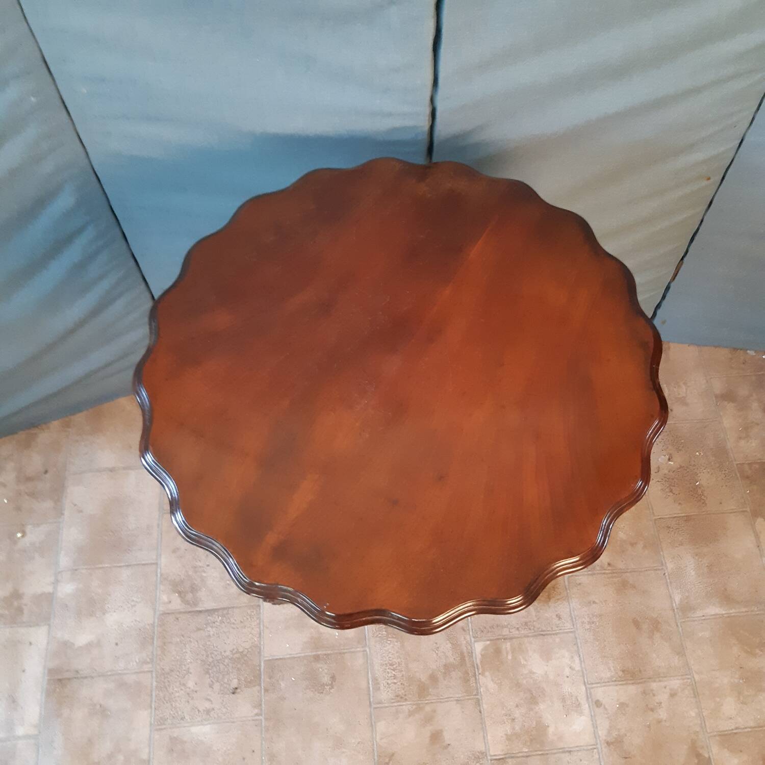 Mahogany pedestal table