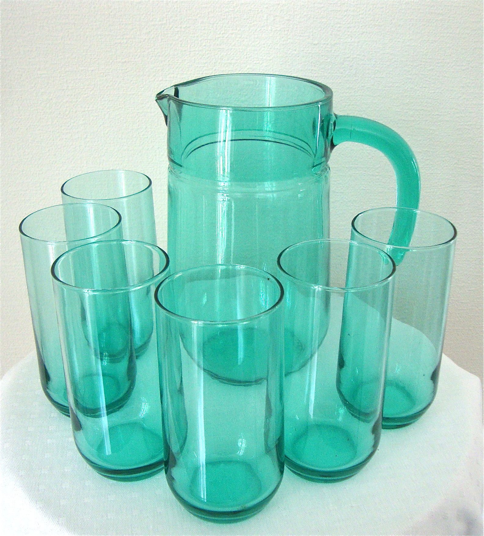 Set of 6 glasses with orangeade and carafe