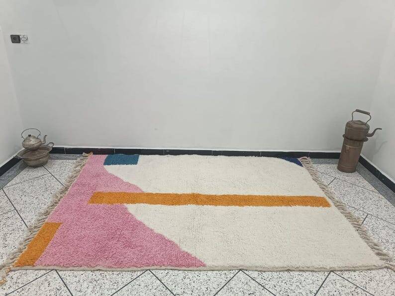 Traditional handmade Berber rug 250cm x 150cm