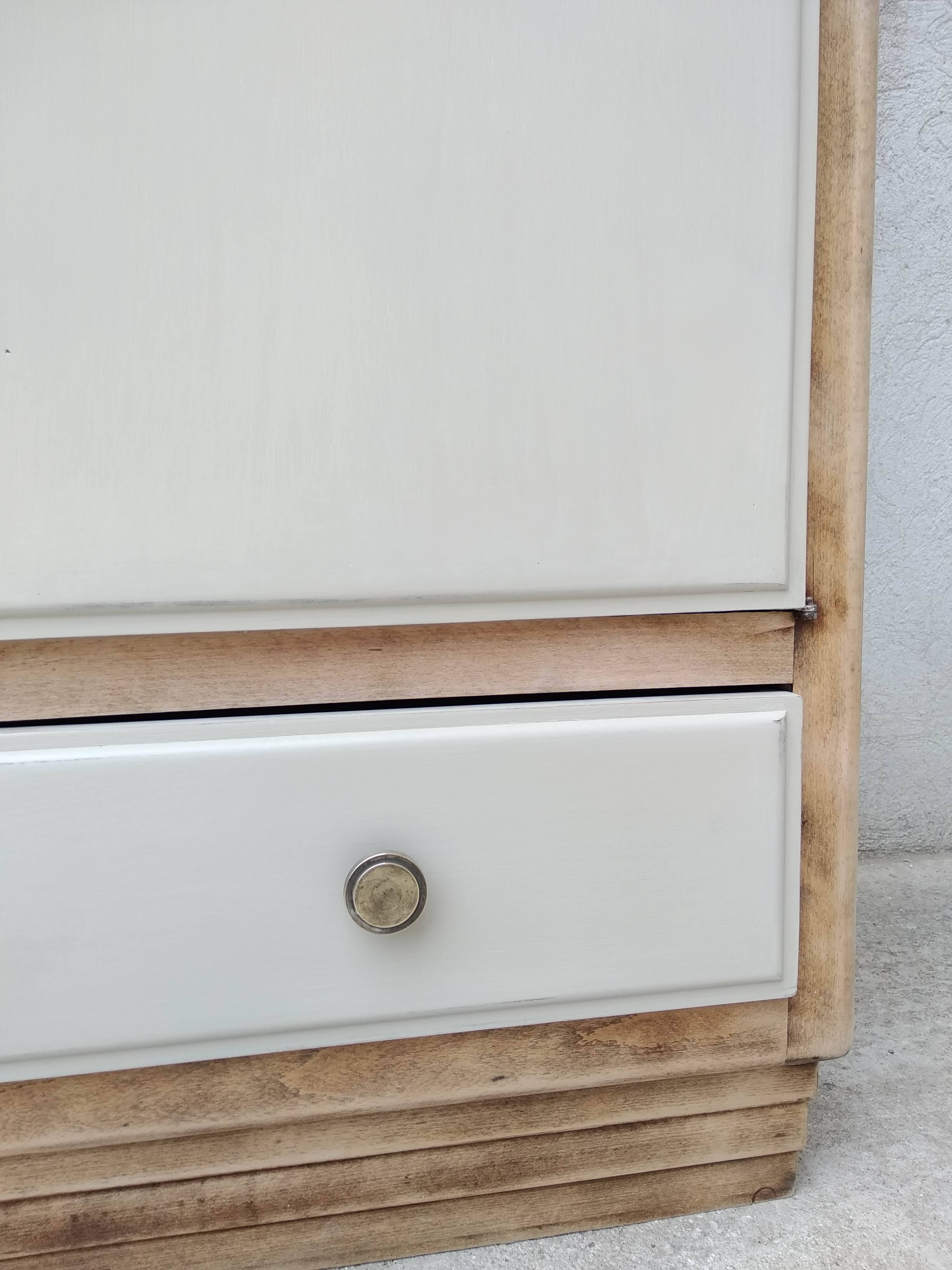 Armoire asymétrique Art déco