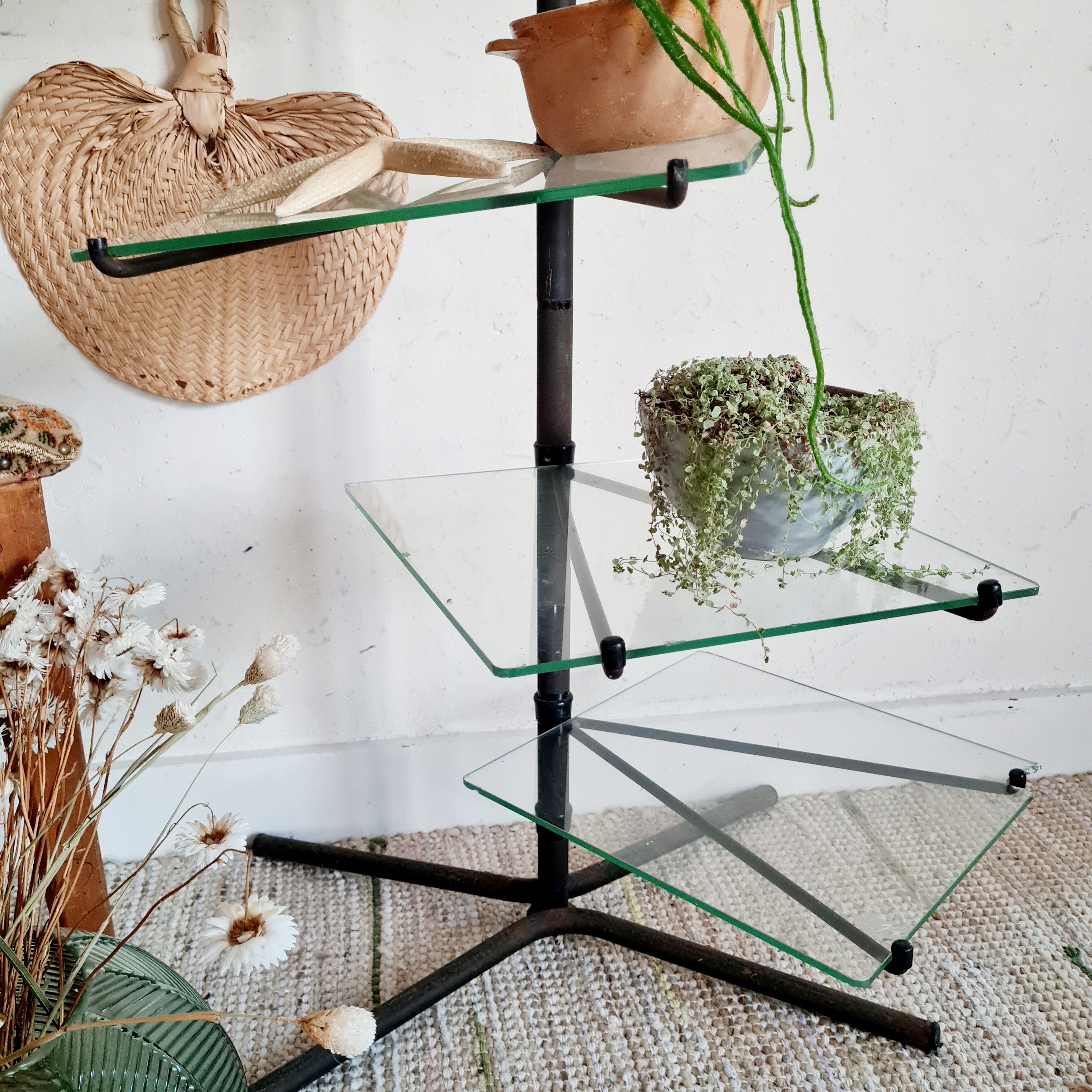 Retro metal and glass merchant shelf -