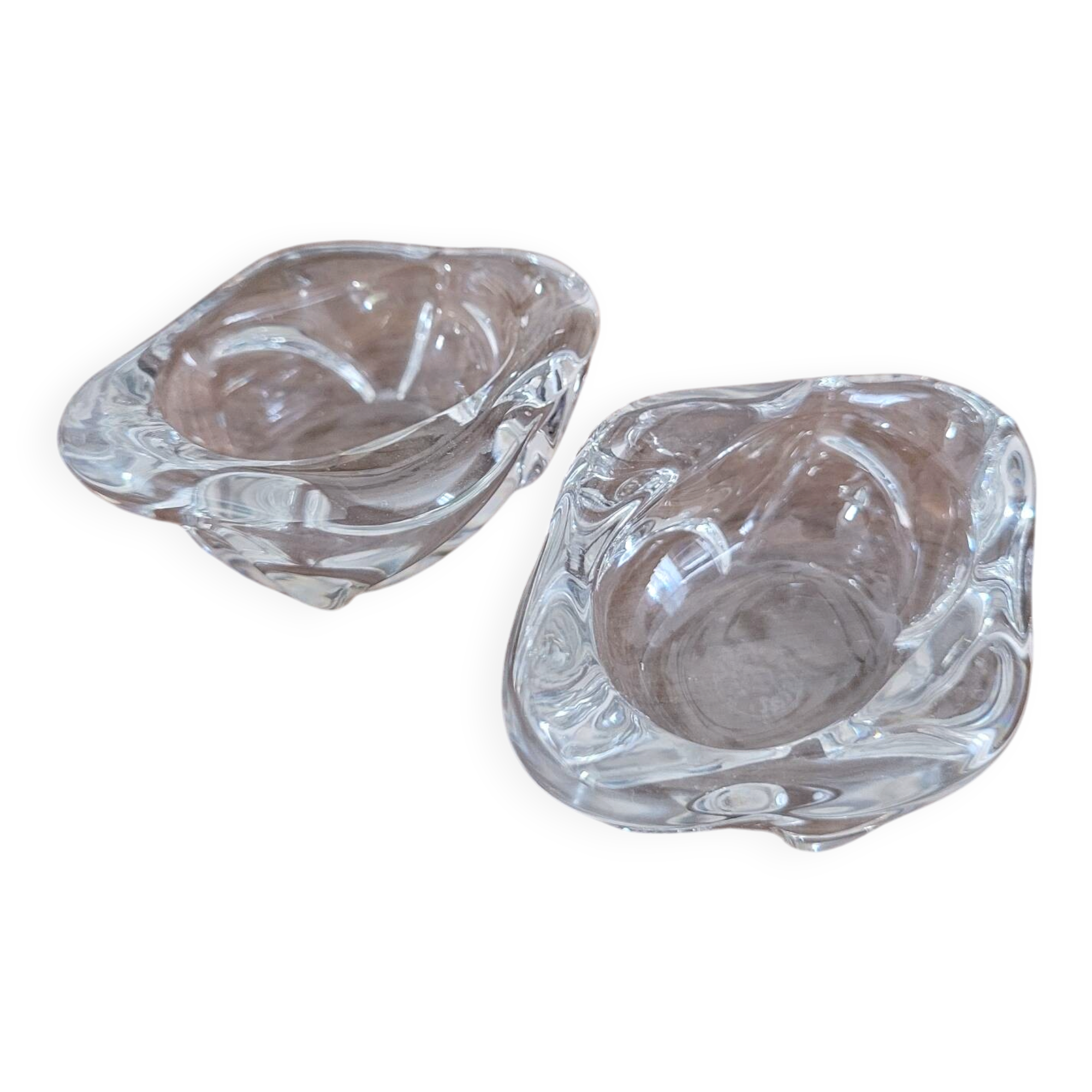 Set of 2 crystal salt cellars from Cristal Bayel.