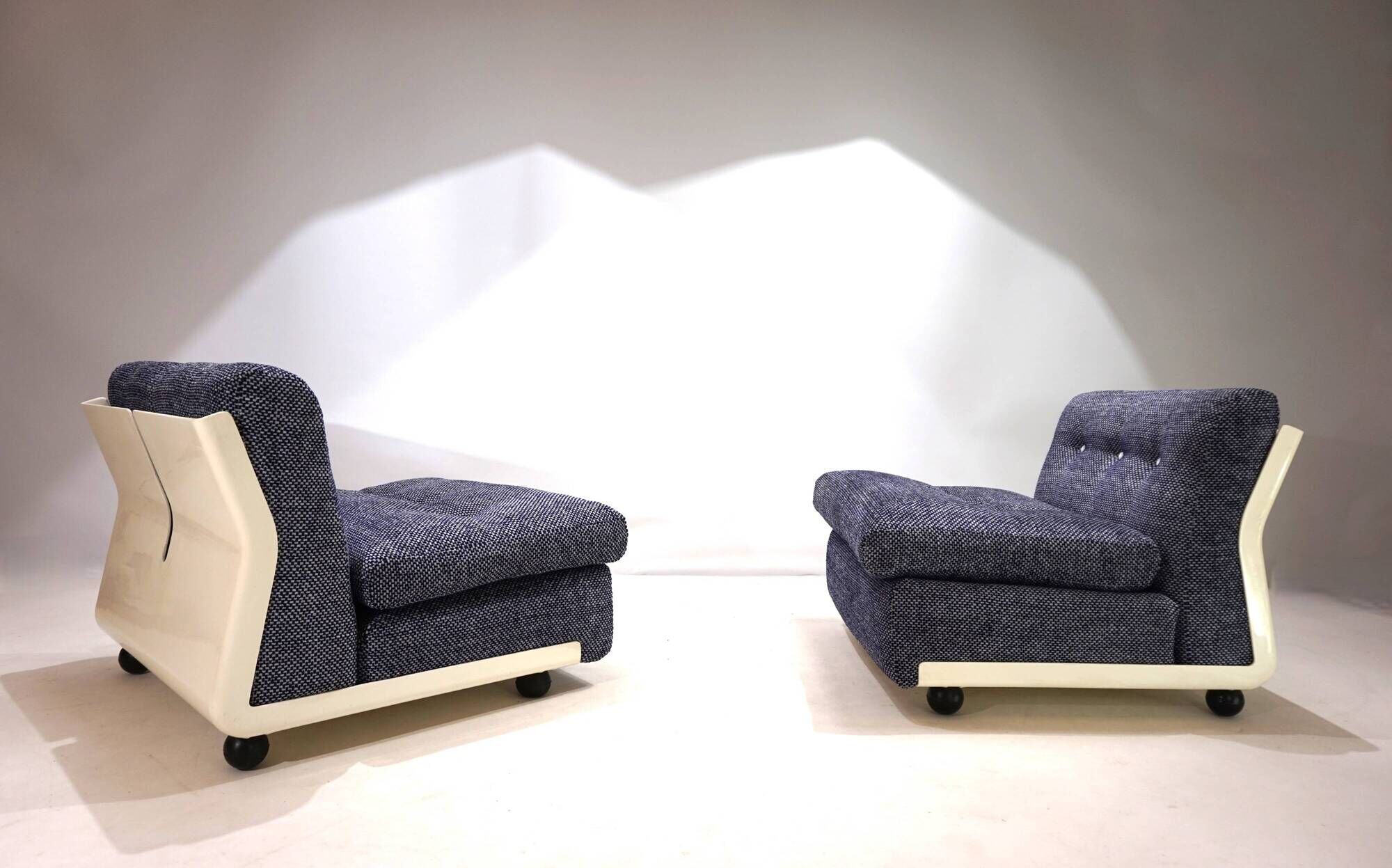 Set of 2 C&B Italia Amanta modular lounge chairs by Mario Bellini, 1970