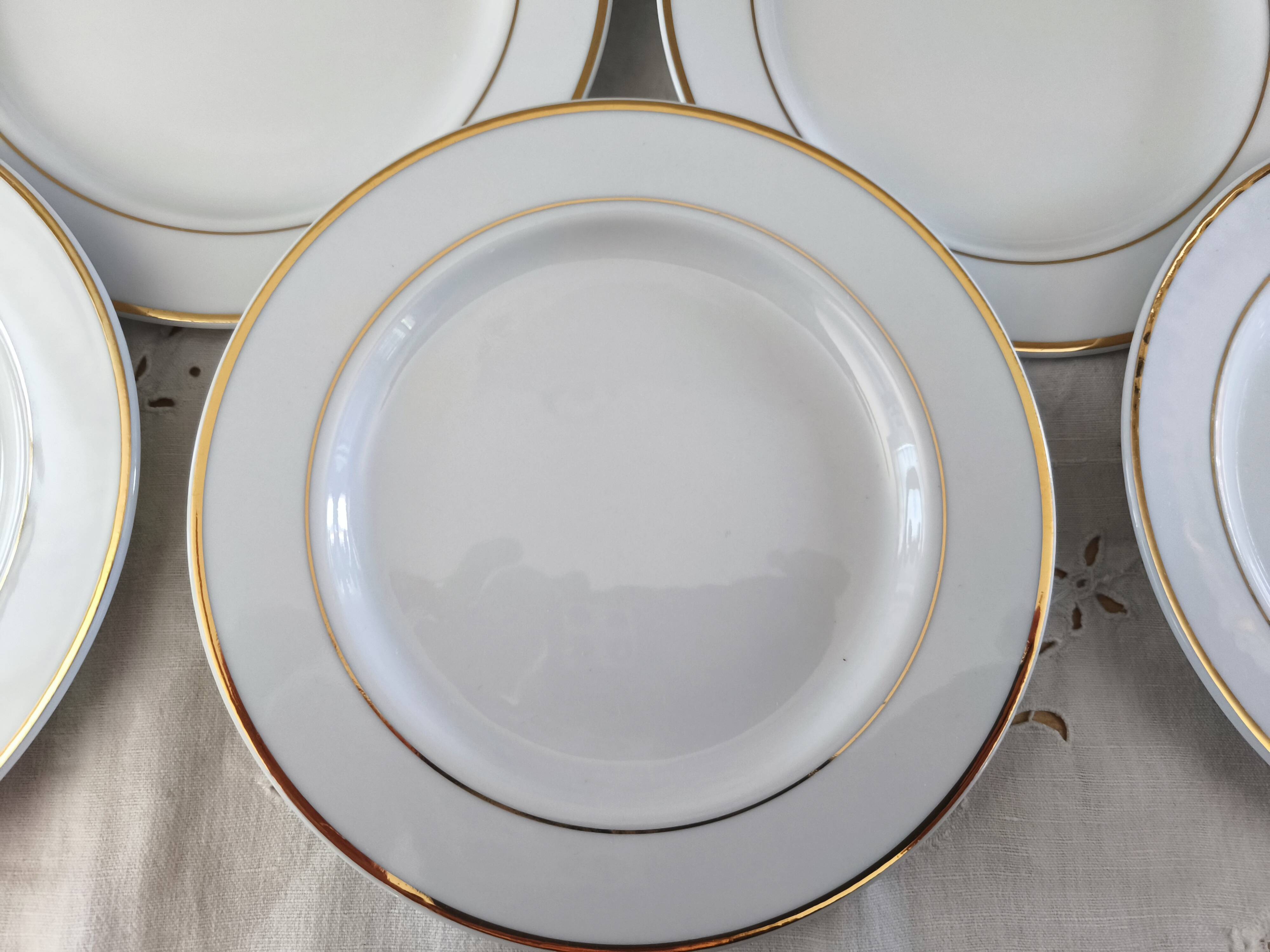 Lot de 12 assiettes dessert en porcelaine double liseré doré Ligne Hôtesse