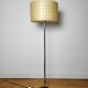 Lampadaire vintage Cocoon par Goldkant