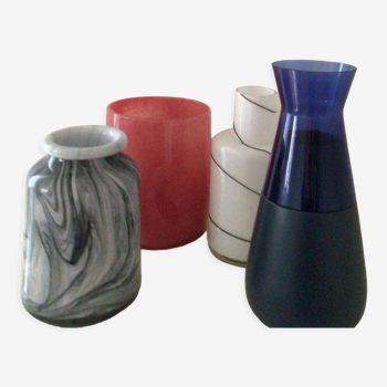 Vases de designer et cadre assorti