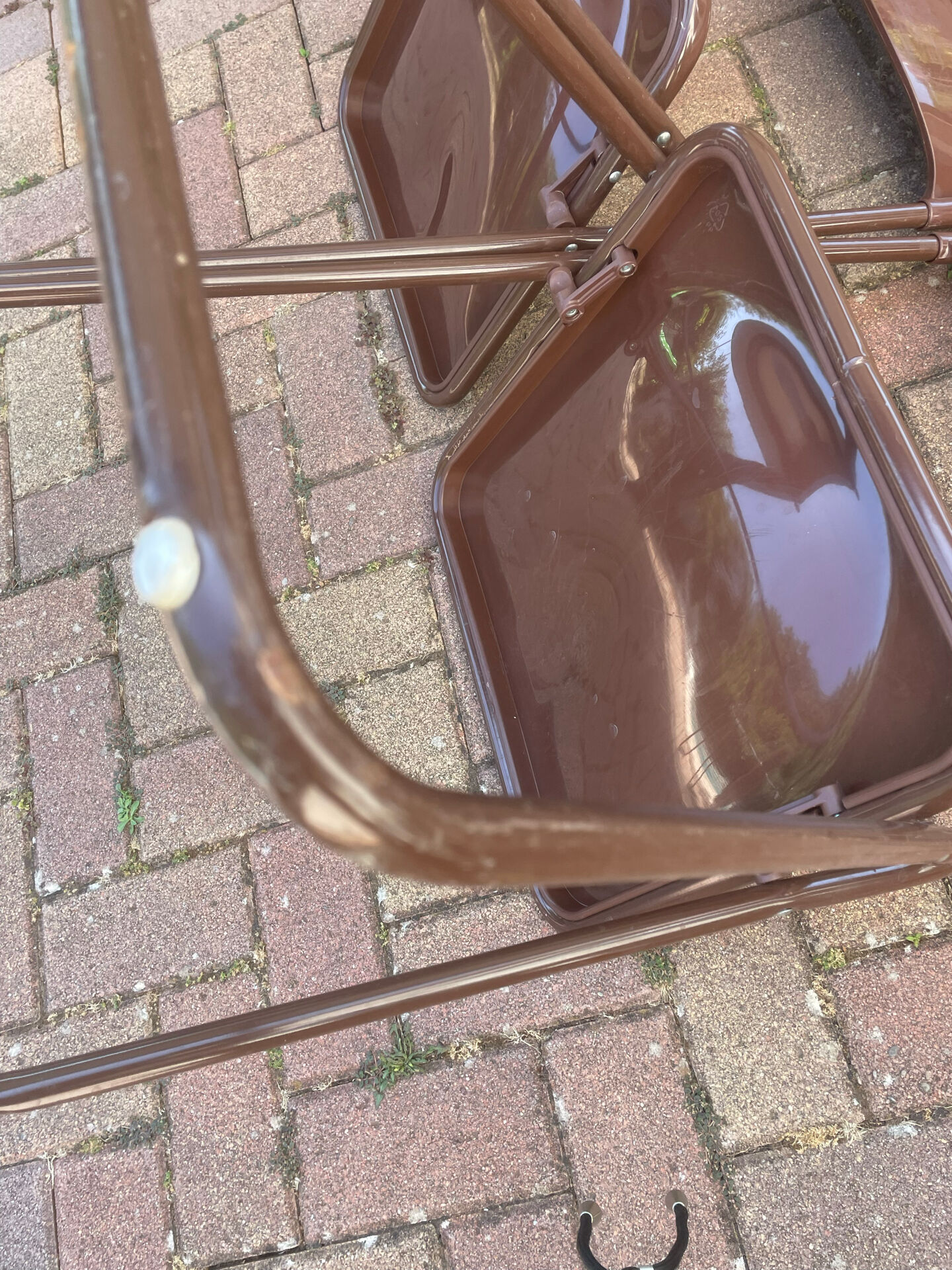2 designer chairs from the 70s, Italy