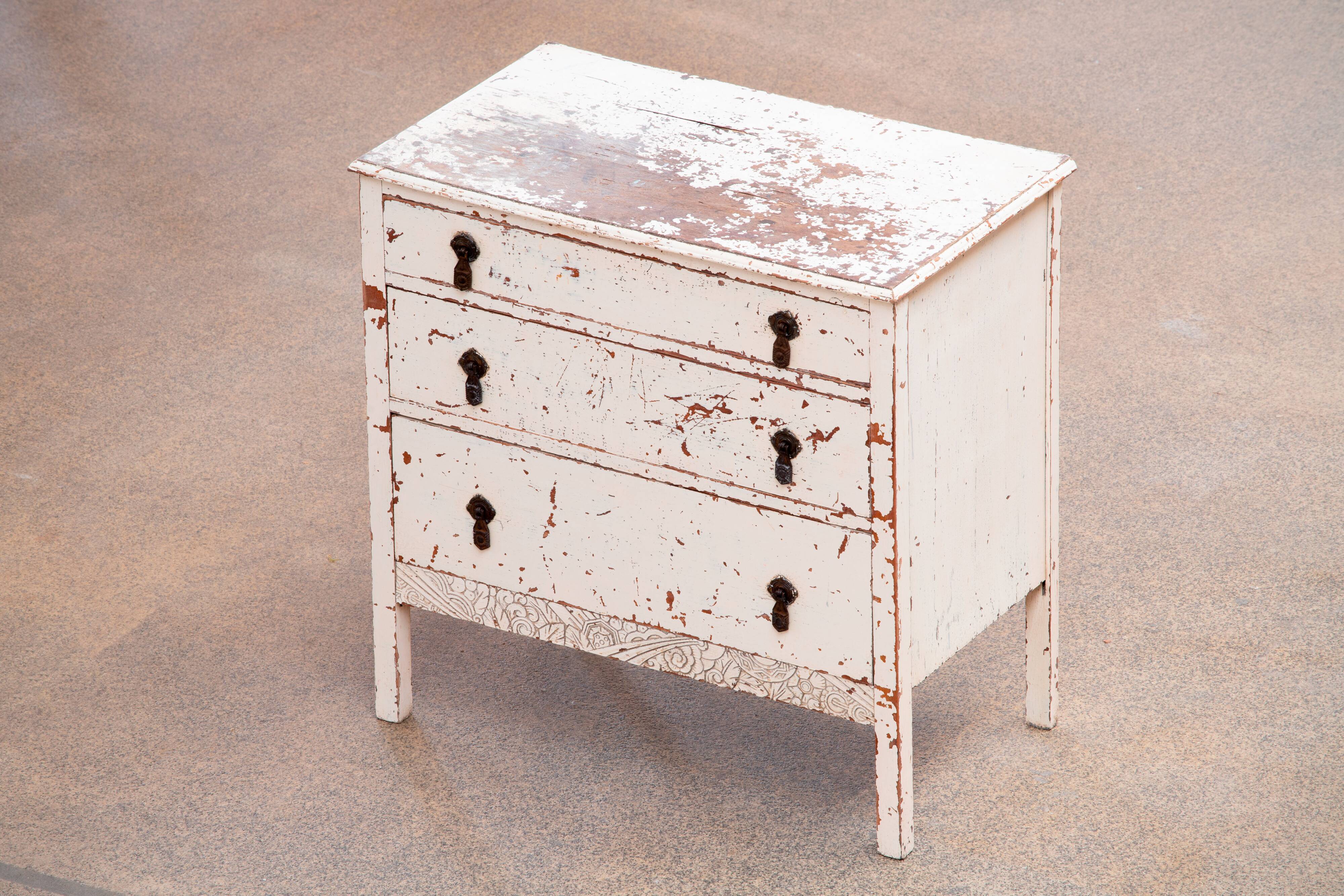 Commode parisienne vintage, patinée 1940