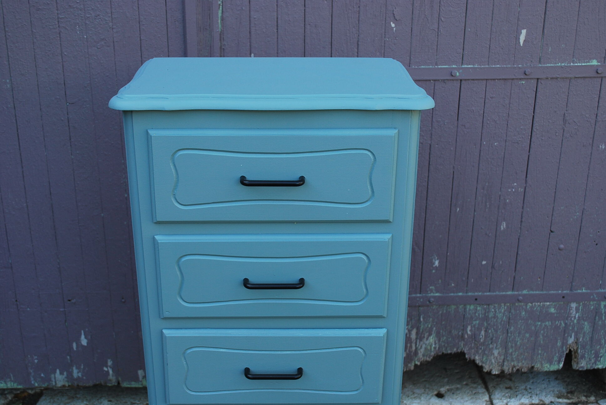 Chest of drawers