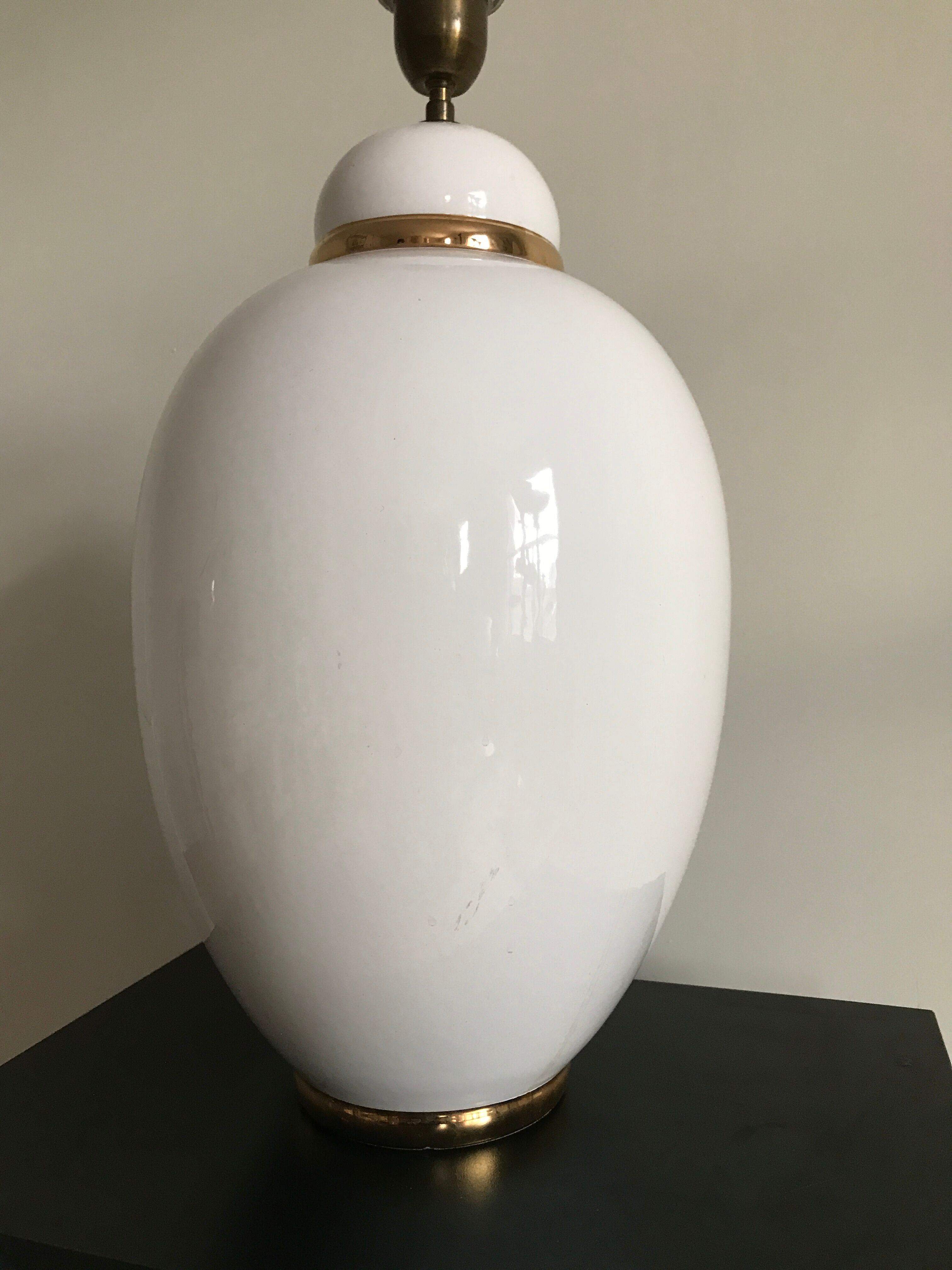 White ceramic lamp