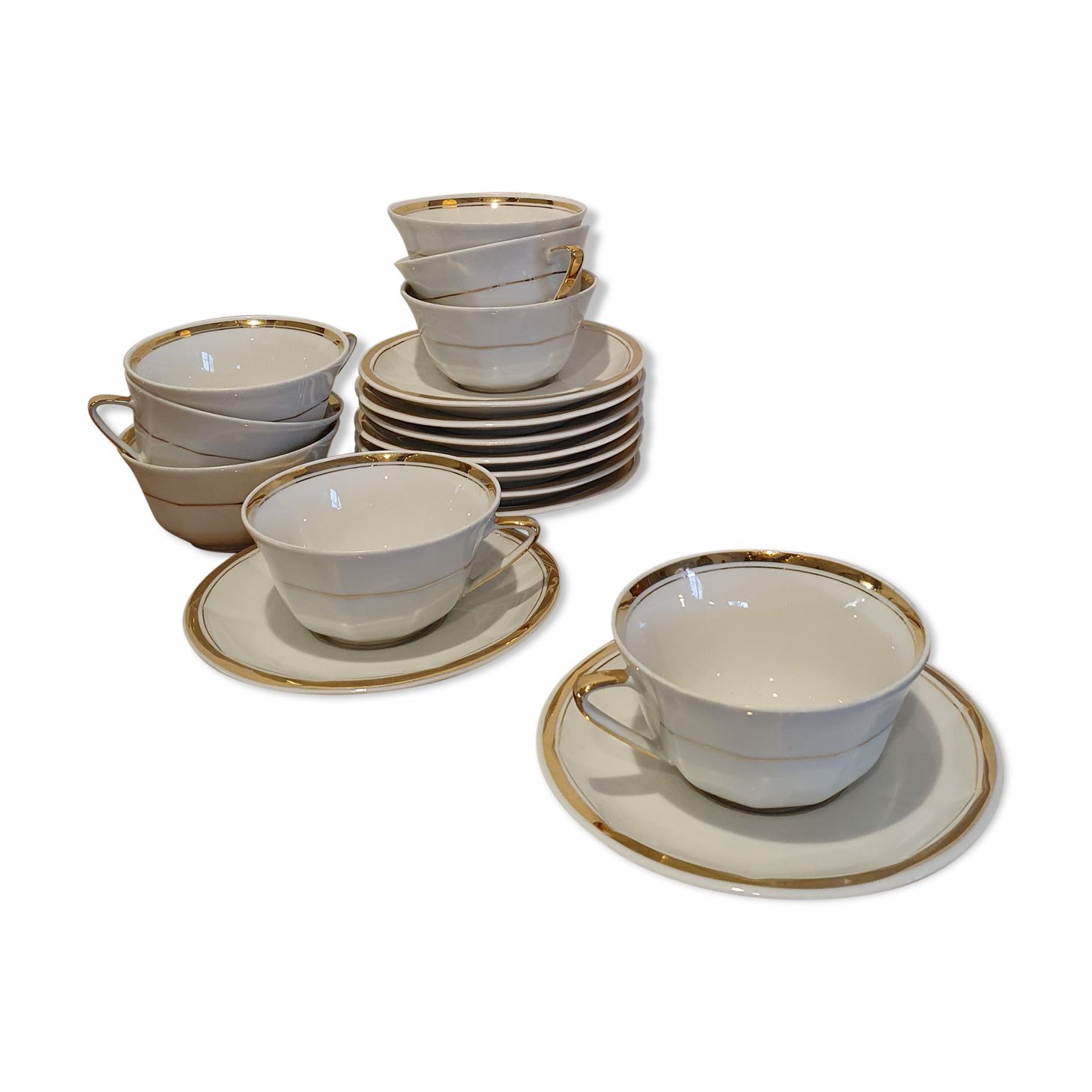 Service of 8 limoges porcelain cups