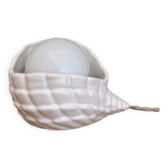 Vintage shell lamp in ceramic and white opaline