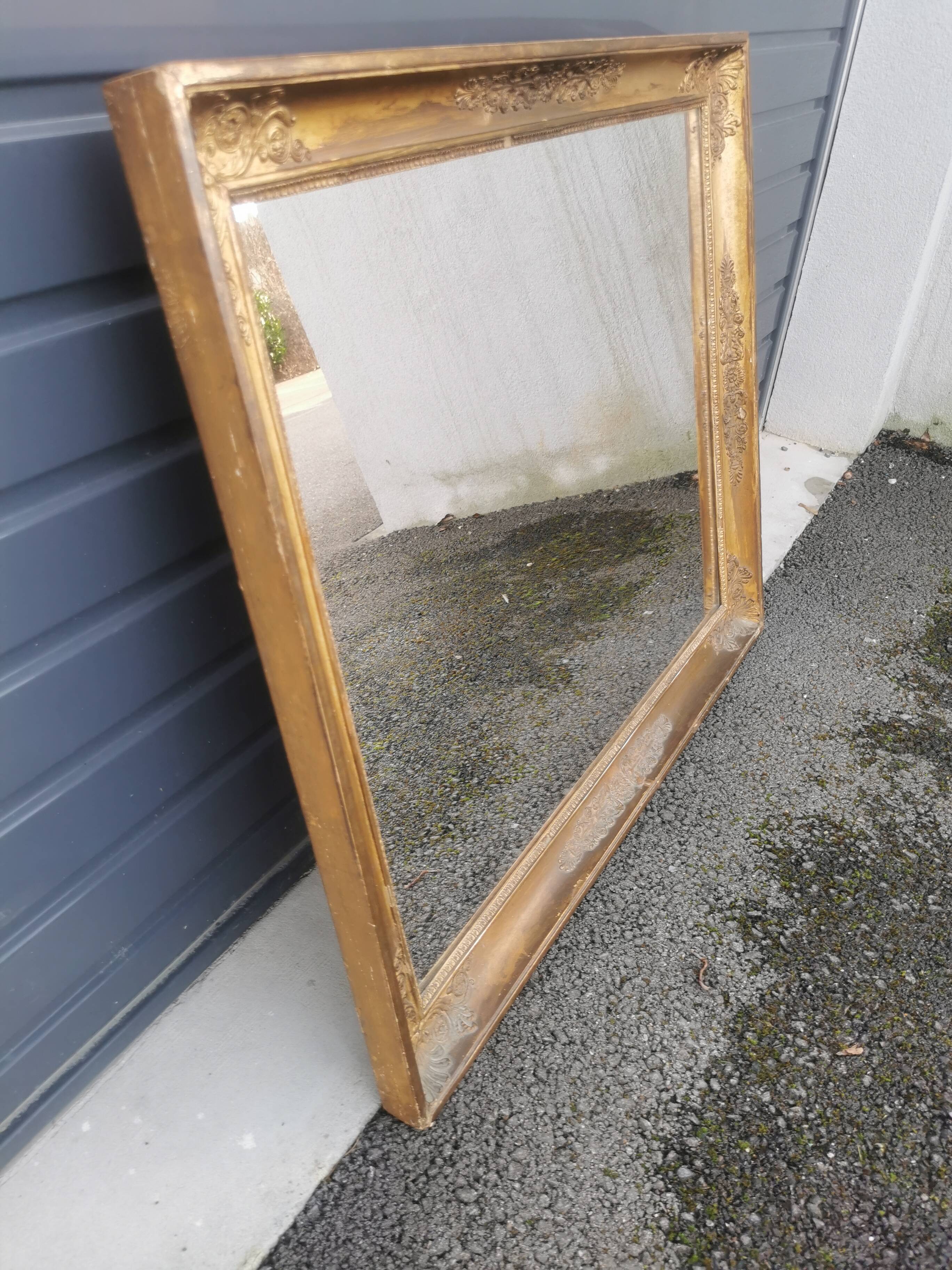 Gilded carved wooden mirror