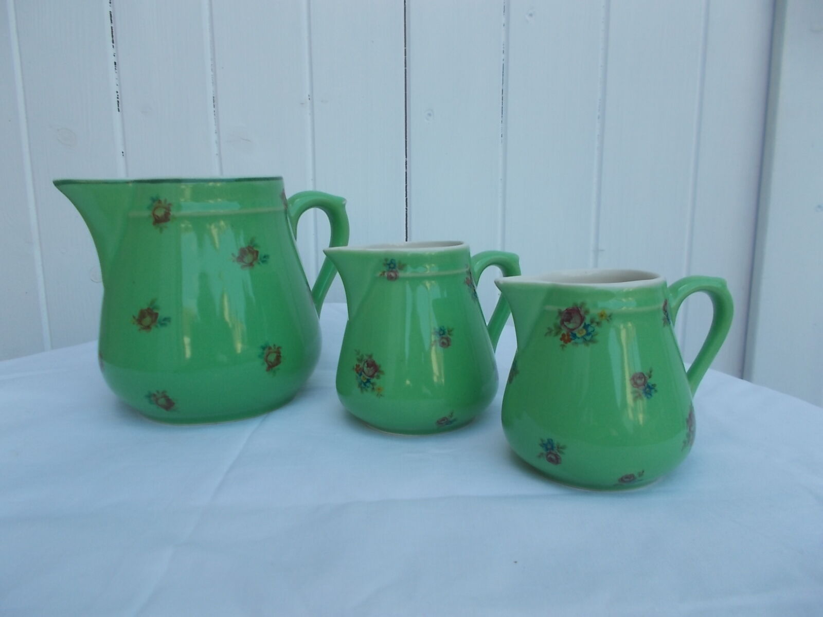 Set 3 pitchers