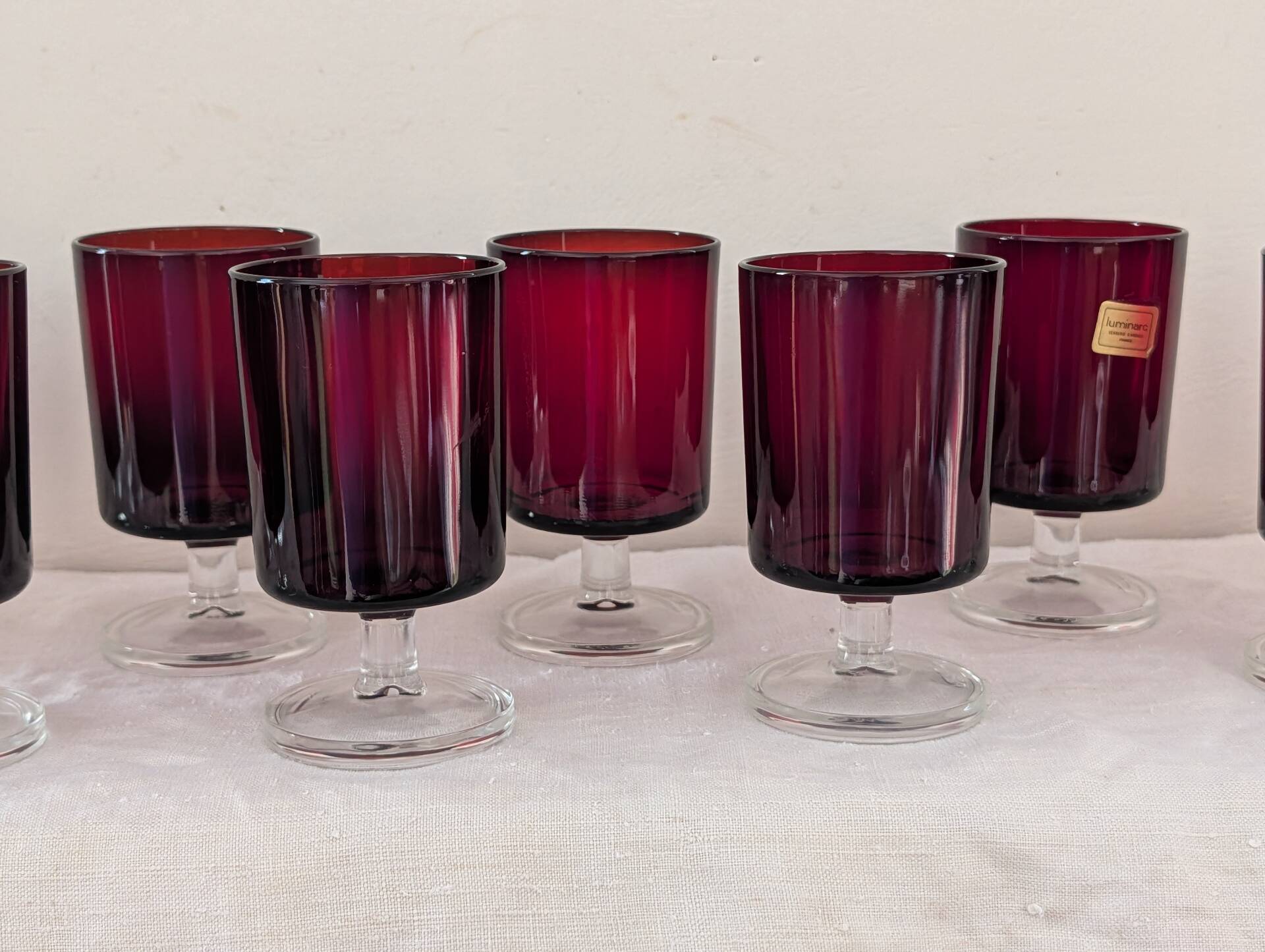 11 Luminarc amethyst glasses – France, 1970s