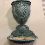 Enamelled cast iron fountain