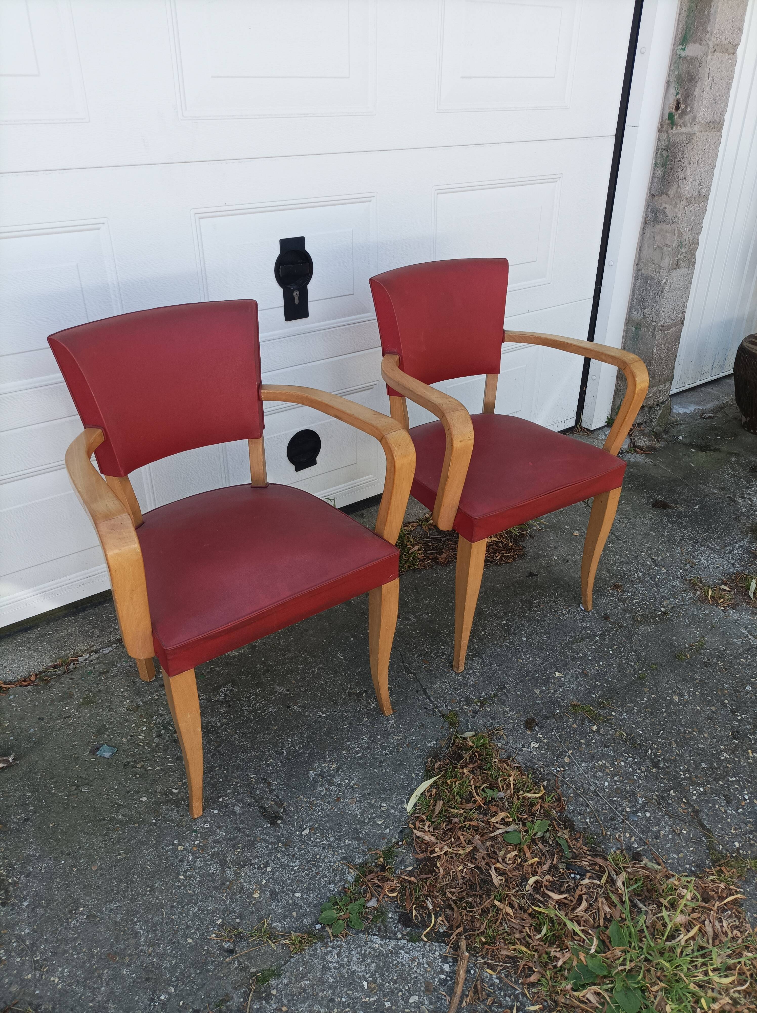 Pair old armchairs bridge skaï red chair
