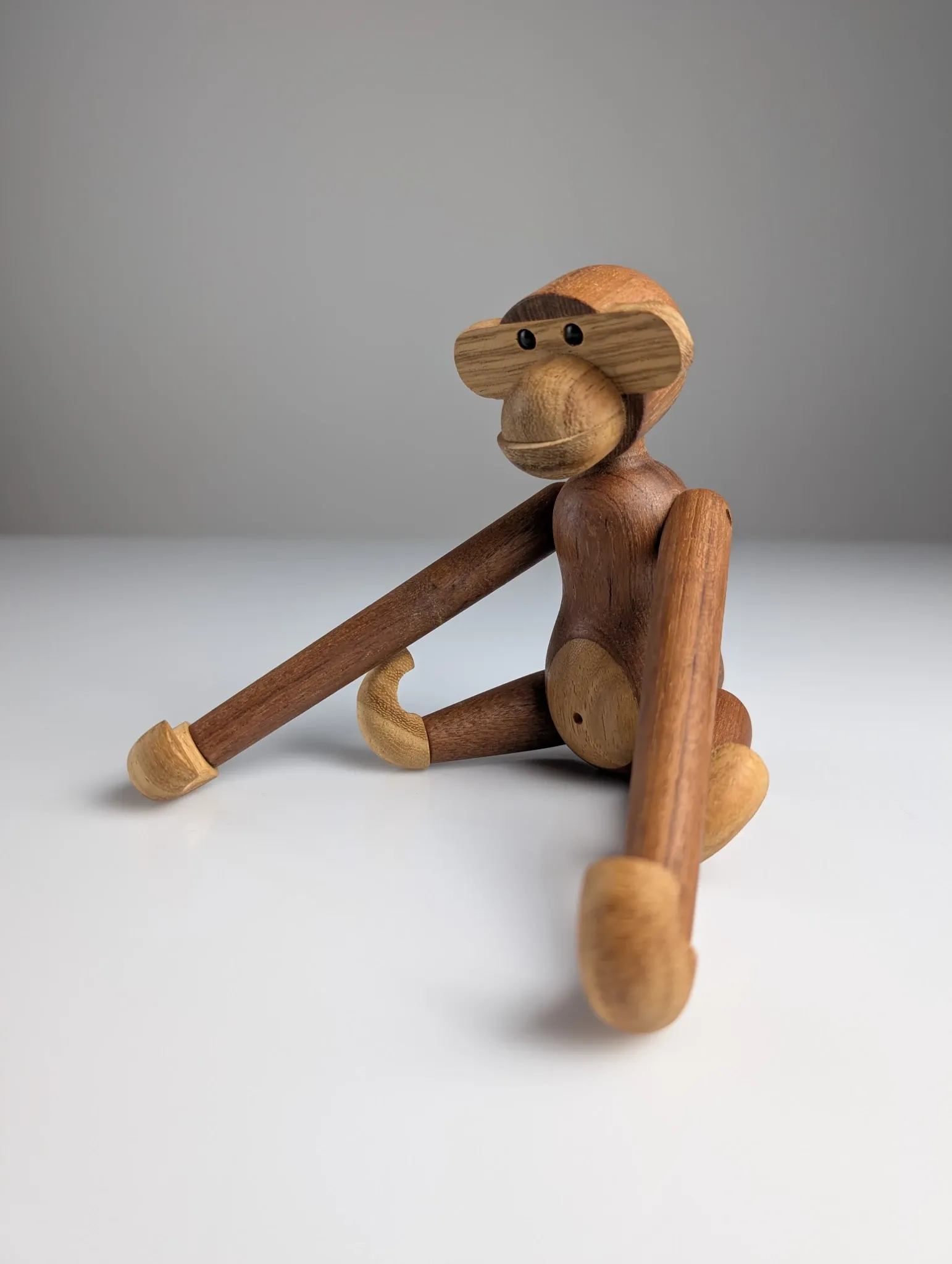 Large two-tone wooden monkey figure by Kay Bojesen, Danish design from the 20th century