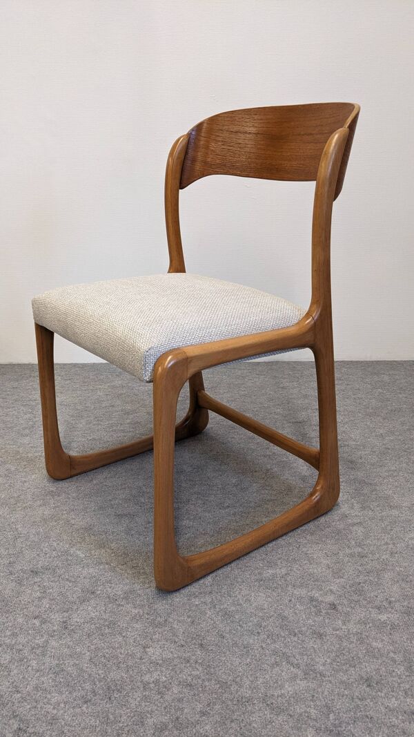 Série de 4 chaises traineau Baumann, France vers 1970