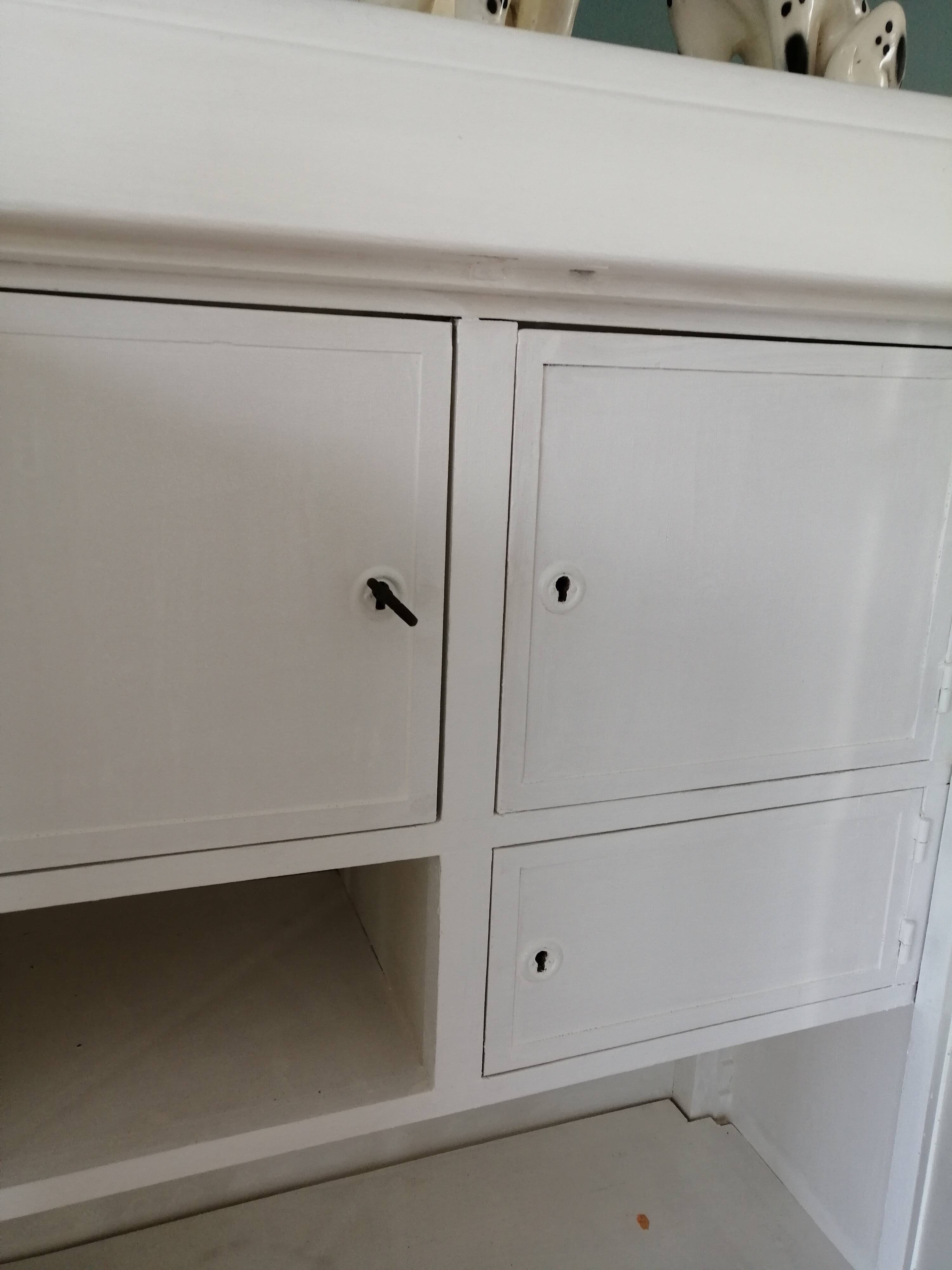 Meuble / armoire des années 30