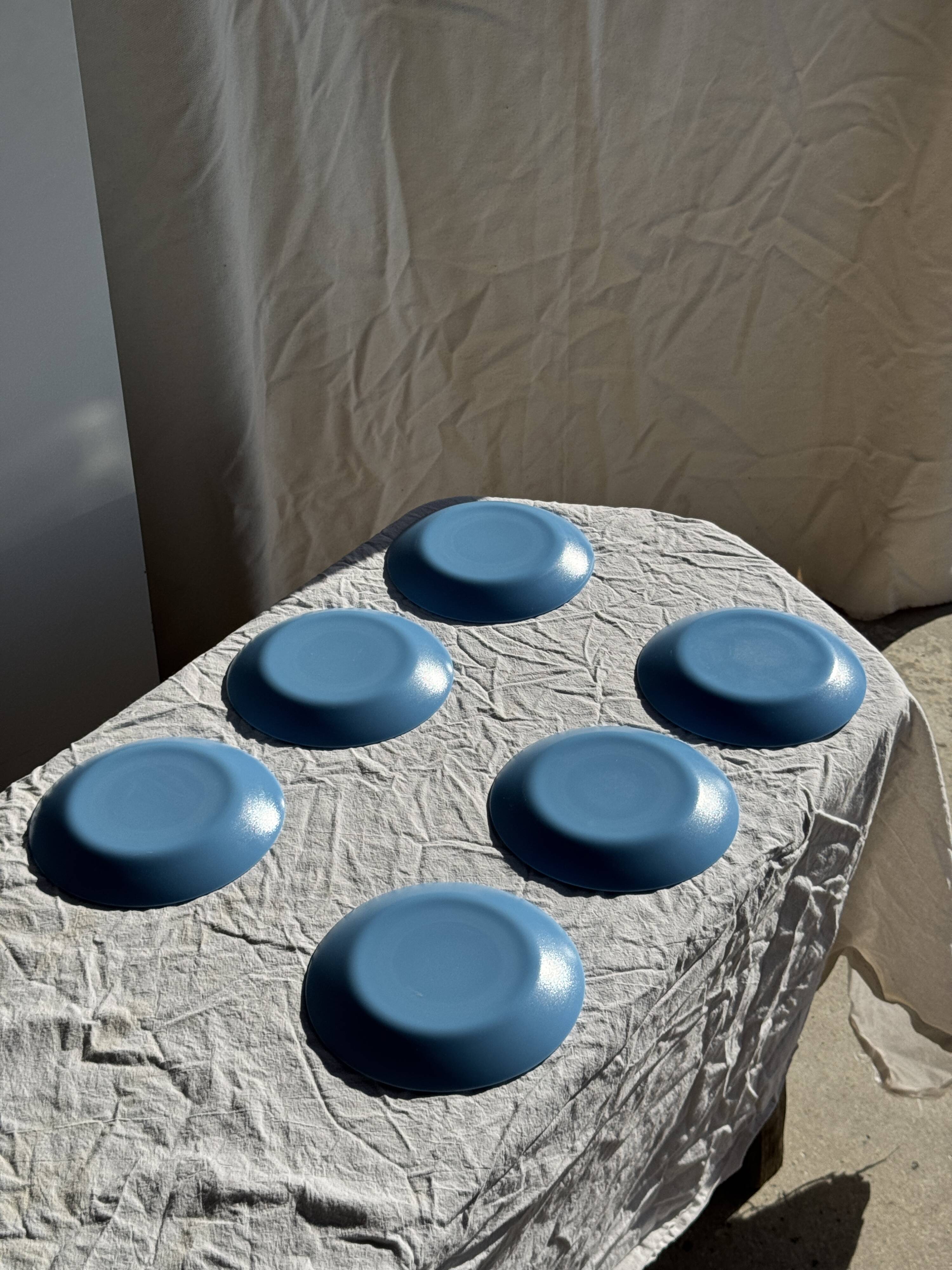 Set of 6 vintage blue dessert plates D18 (1)
