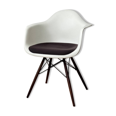 Fauteuil DAW Charles et Ray Eames edition Vitra