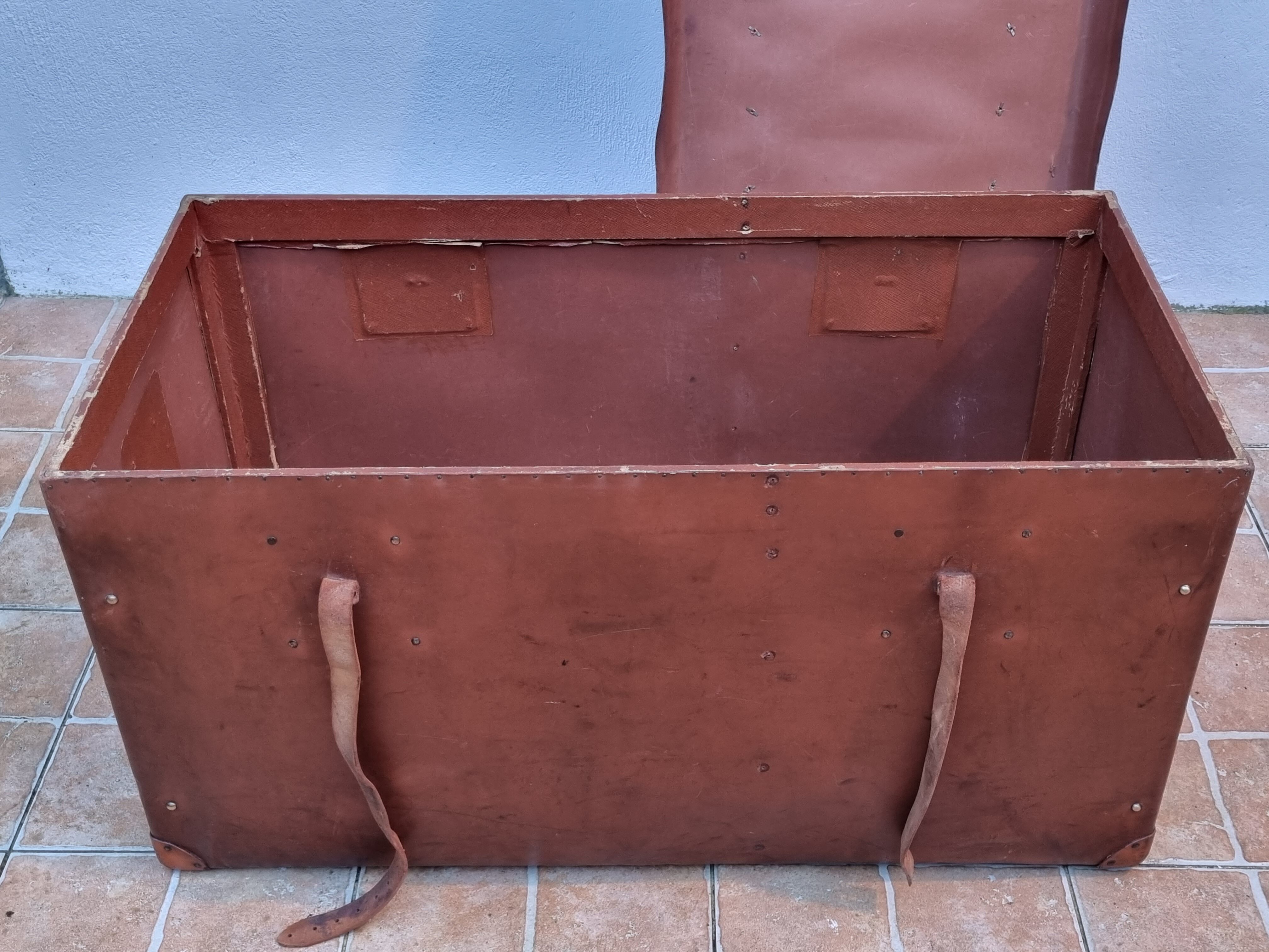 Travel trunk "titan" e&m malard, paris, 30-40s, 100 cm